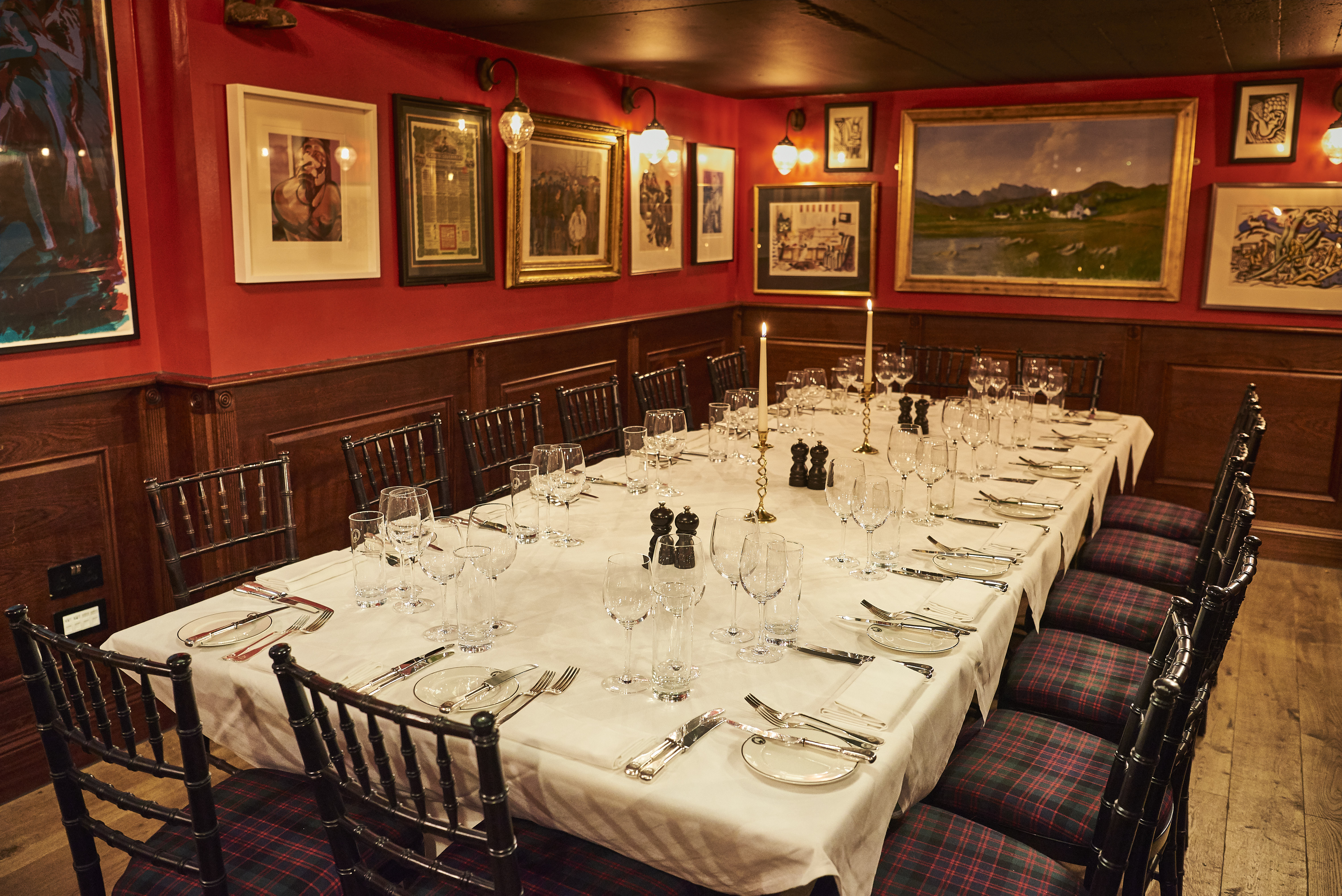Elegant dining table in Groove Room, Boisdale of Mayfair for intimate gatherings and corporate dinners.