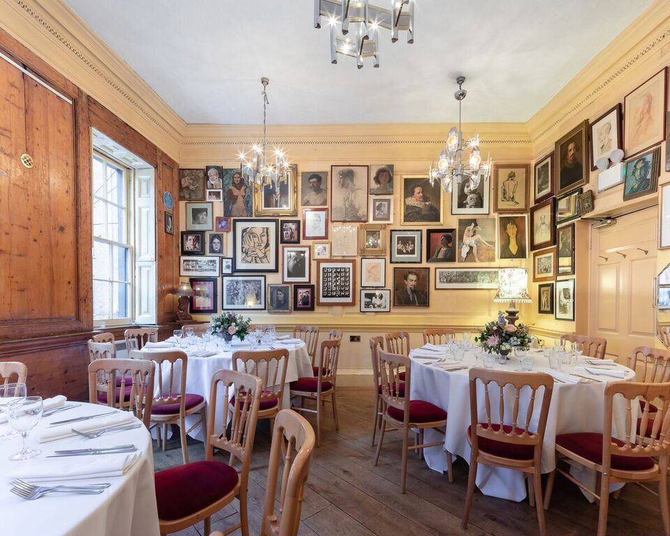 Elegant dining room at The Union Club, perfect for intimate gatherings and corporate events.