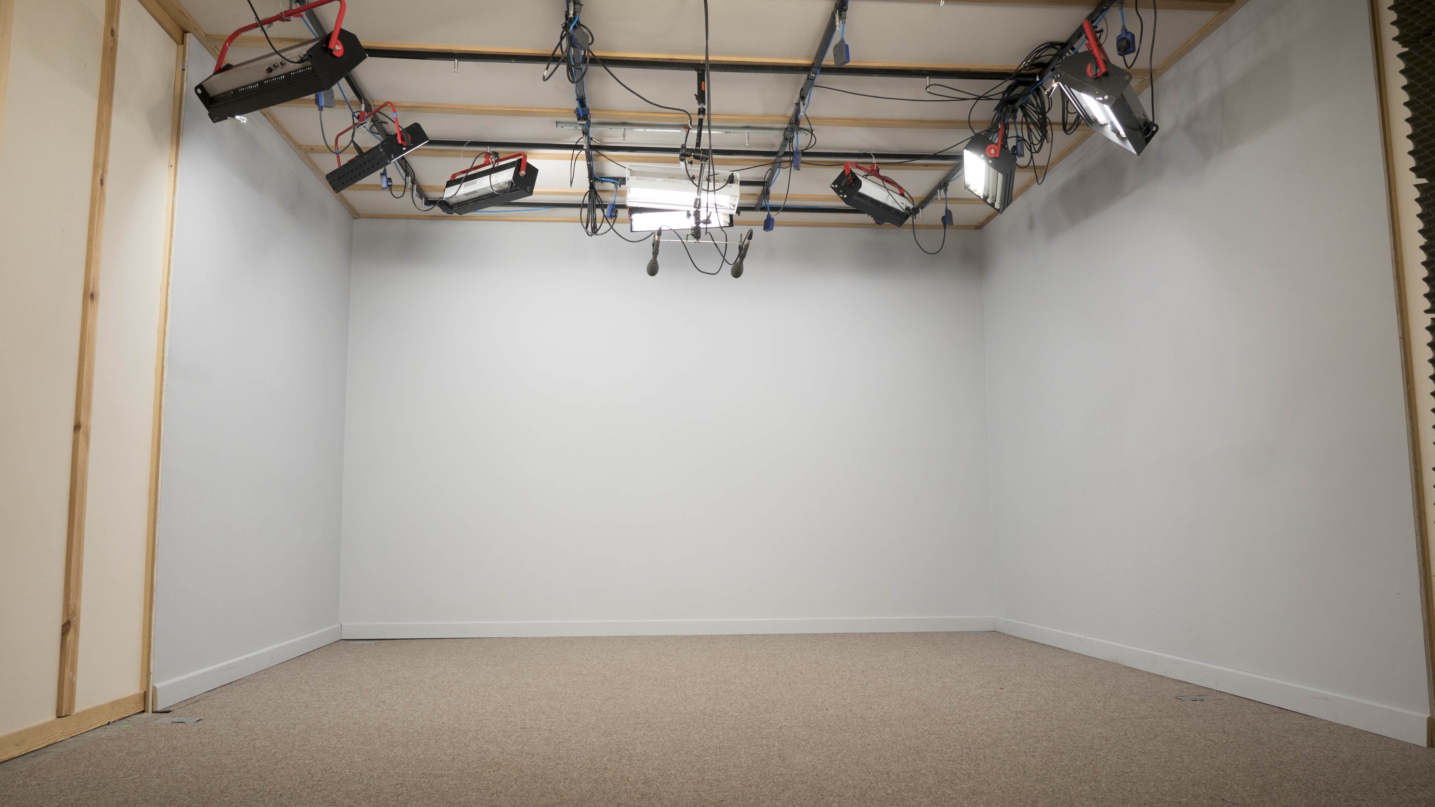 Soundproof studio event space in Galleon Studios, ideal for presentations and workshops.