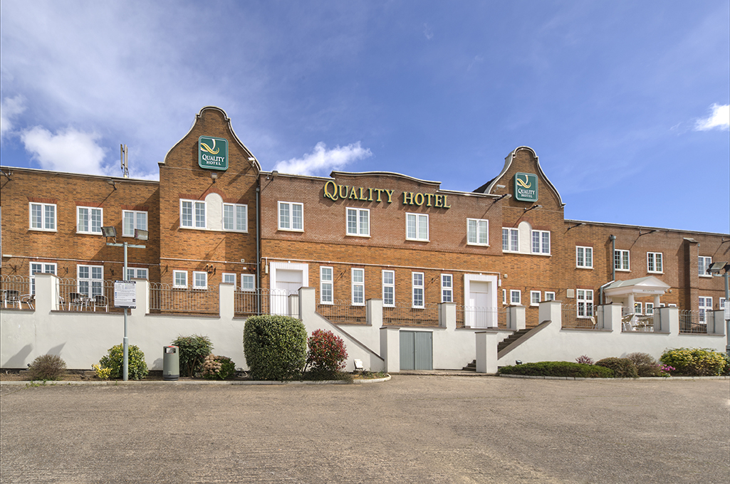 Manor Suite at Quality Hotel Coventry, classic brick facade, ideal for events and meetings.