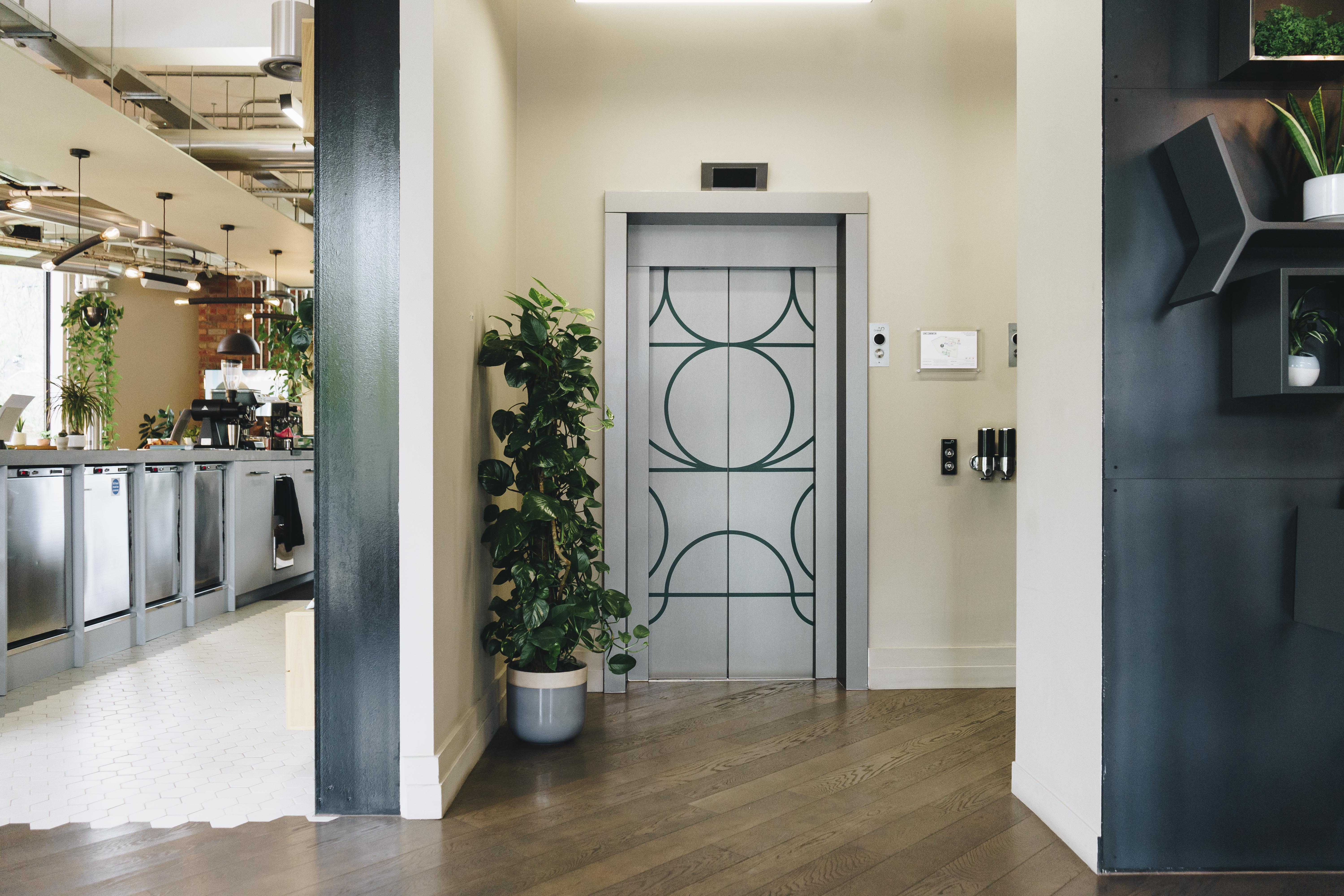 Cafe Lounge - hx20hcrfmbn.jpg