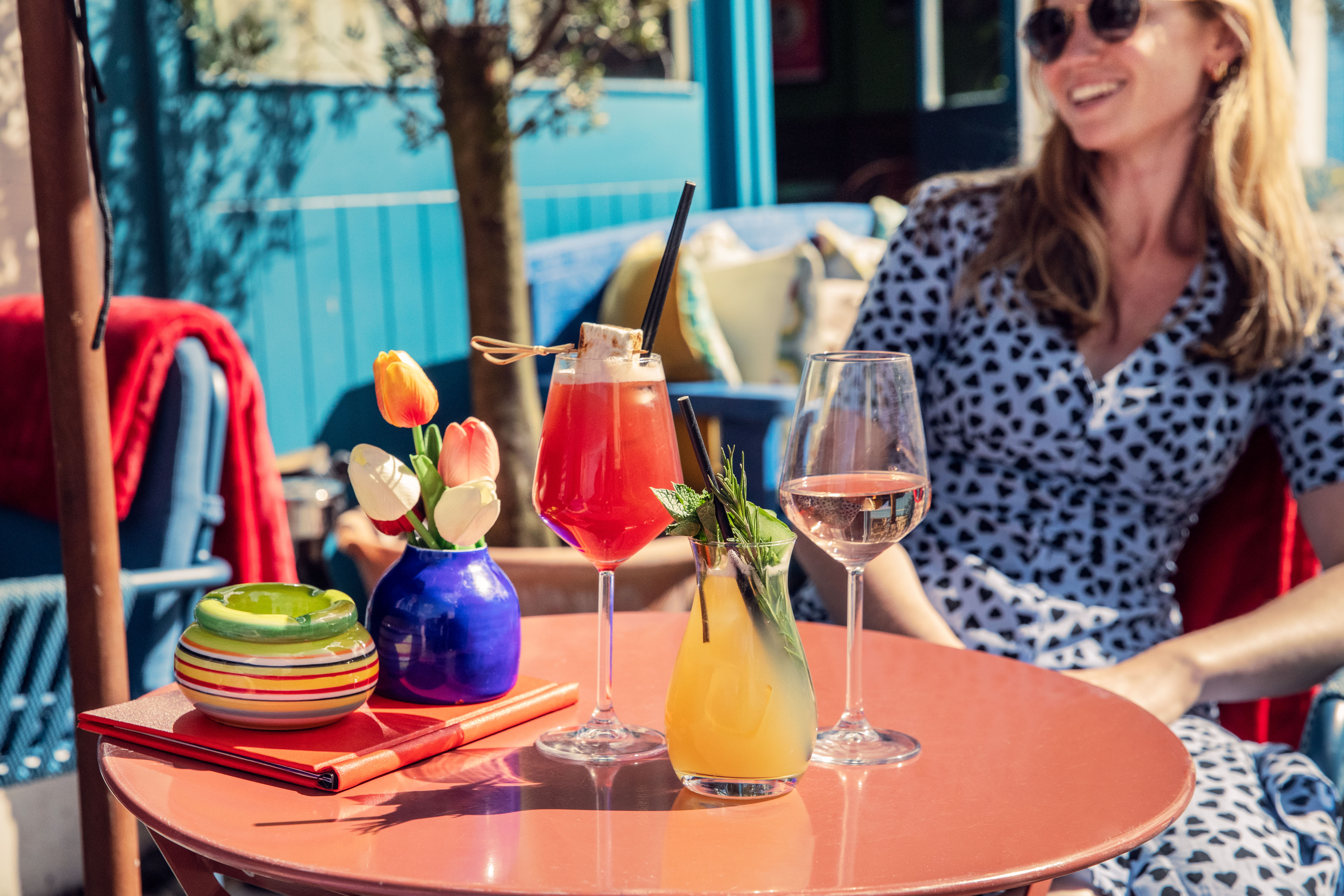 The Living Room  - 4s2n443h2tl.jpg