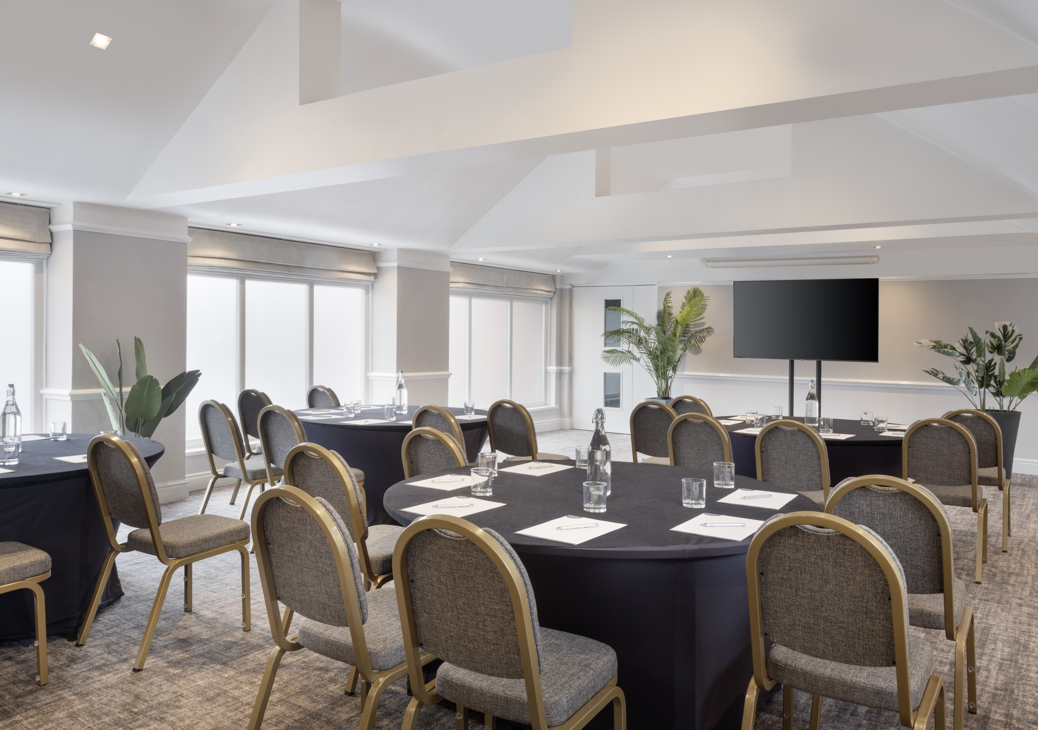 Stable Room - tjfkwnrxele.jpg