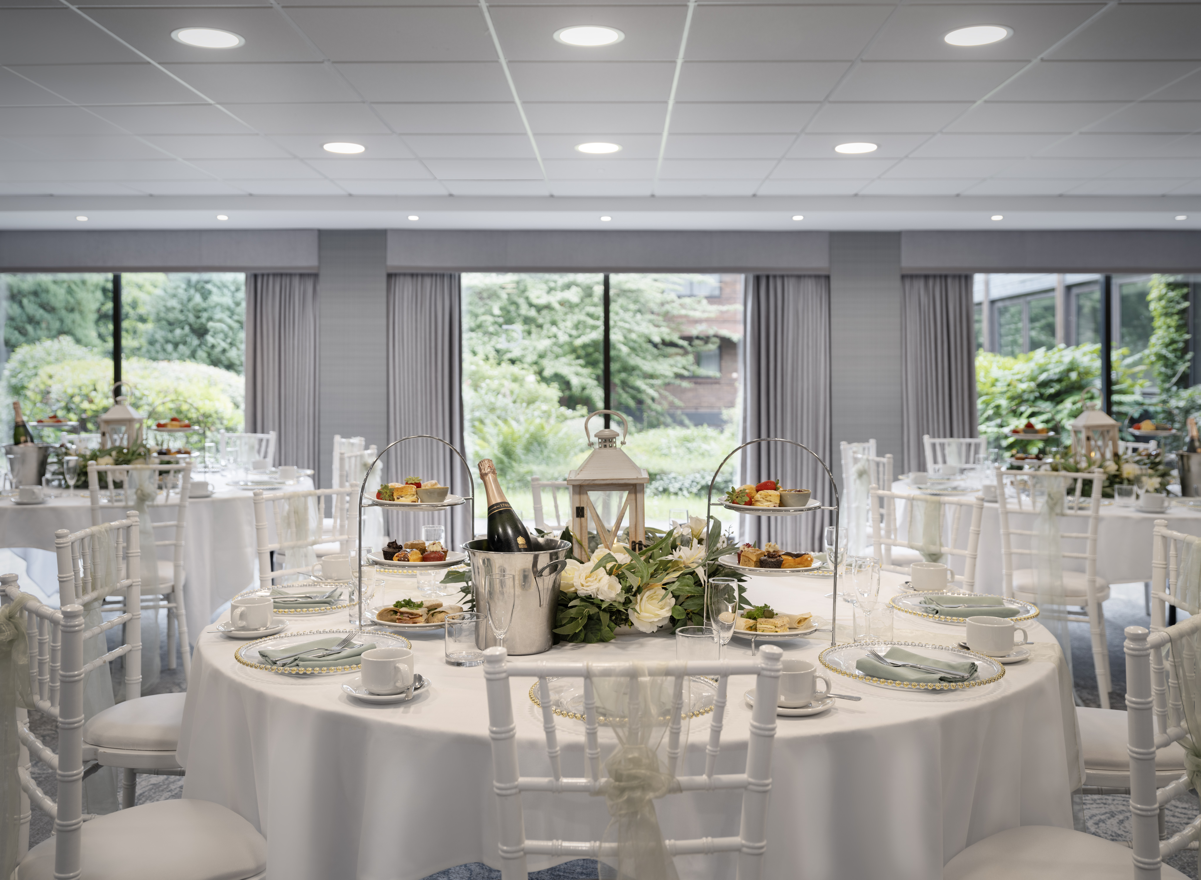 Elegant Rosewood Room at Delta Hotels, Manchester - ideal for weddings and corporate events.