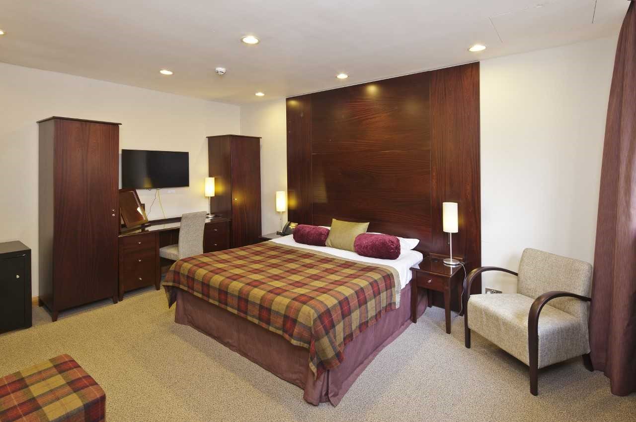 The Stables - lwlvyb31ymw.jpg