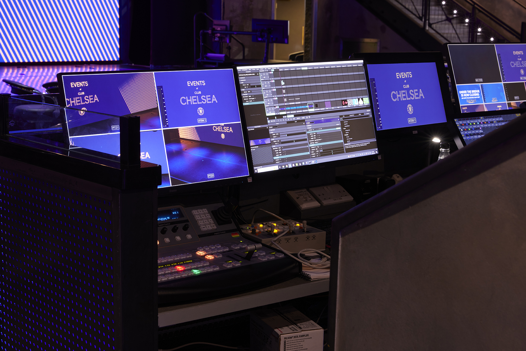 Under The Bridge - dhm0n21uhdw.jpg