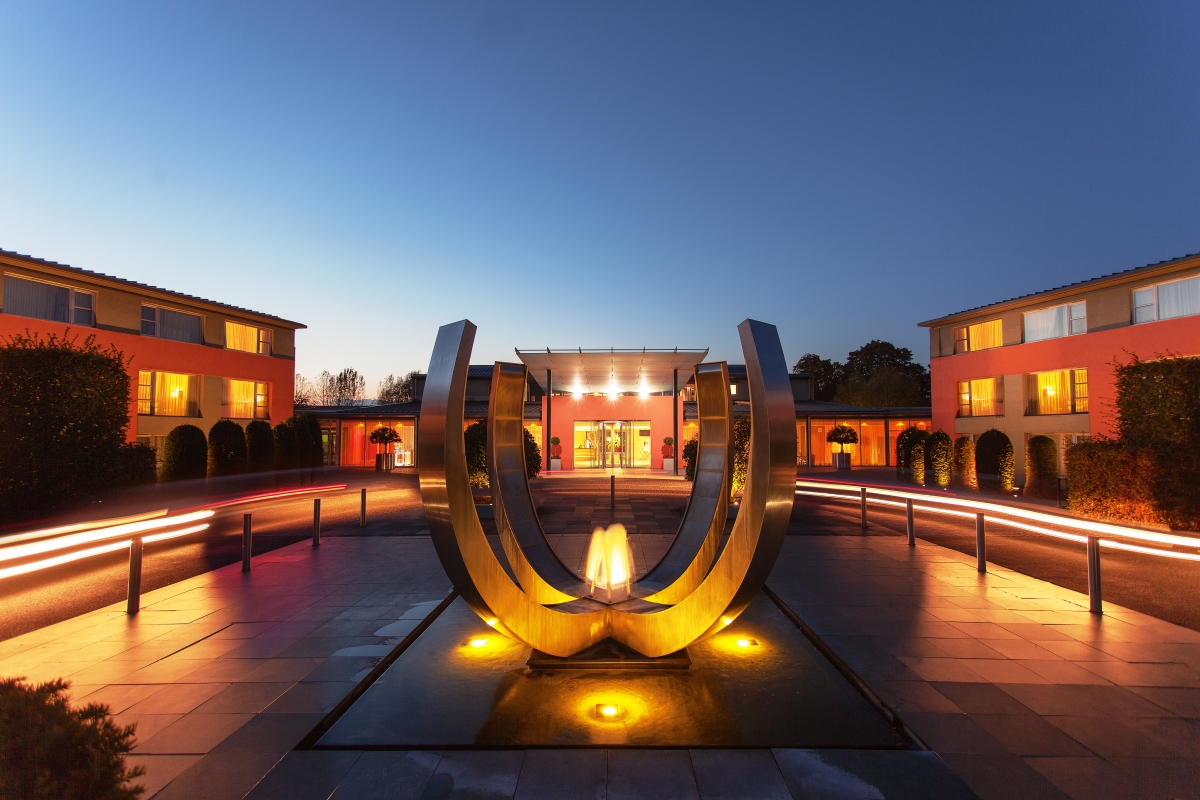 Riverside 4 venue entrance at Crowne Plaza Marlow with modern sculpture, ideal for events.