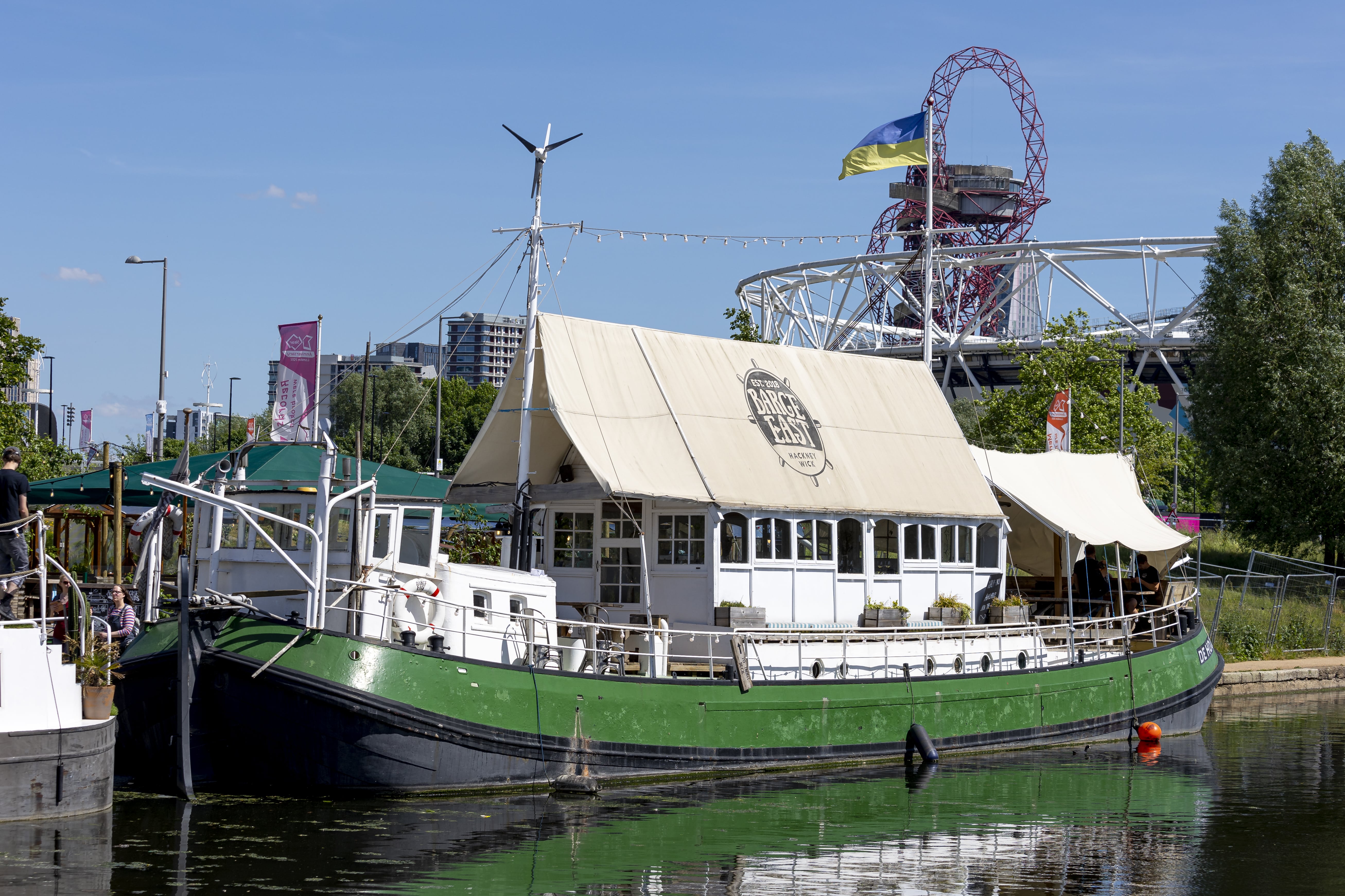 The Barge - feywthfqzwg.jpg