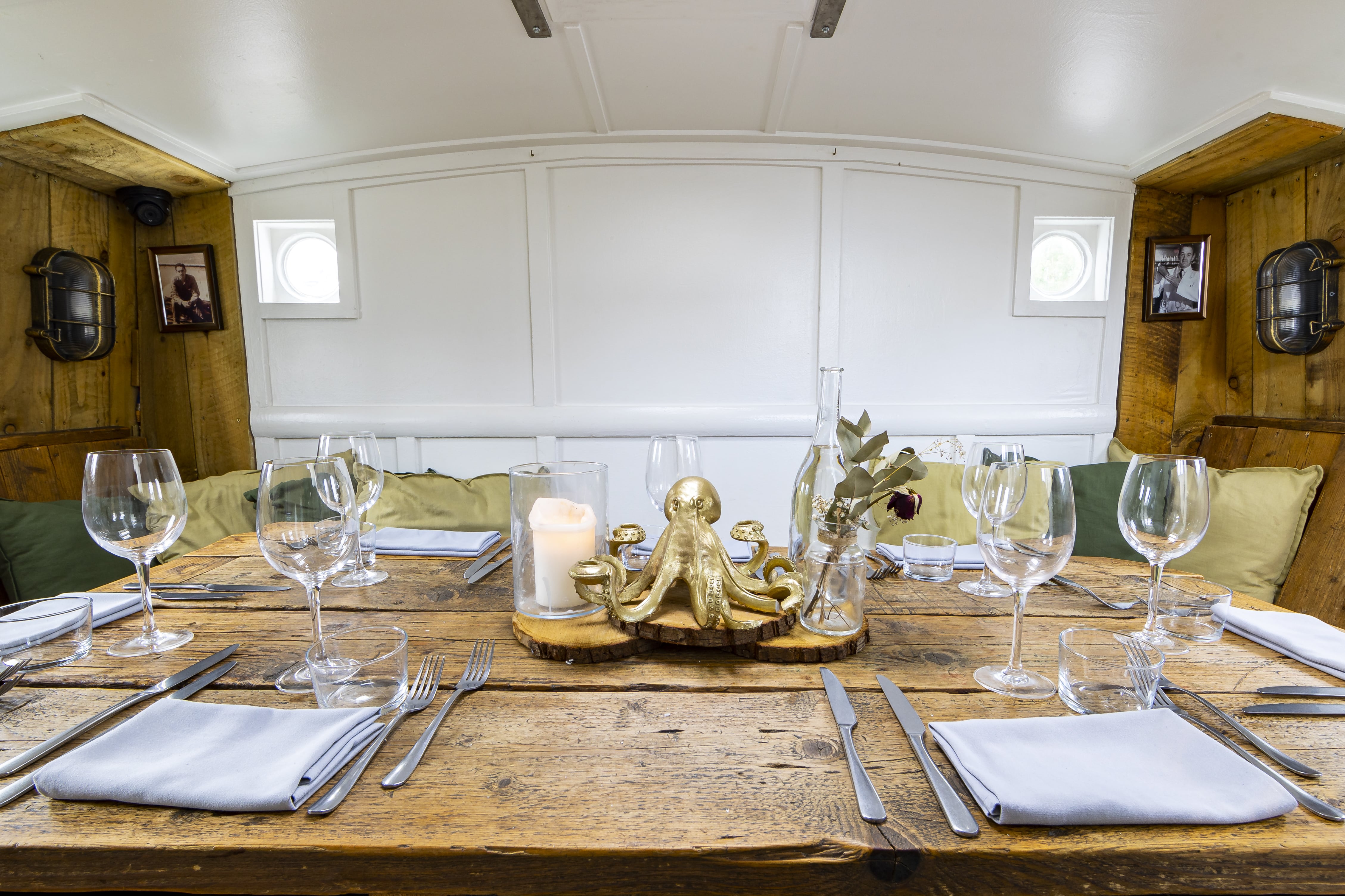 The Barge  - rz5njuf2ykk.jpg