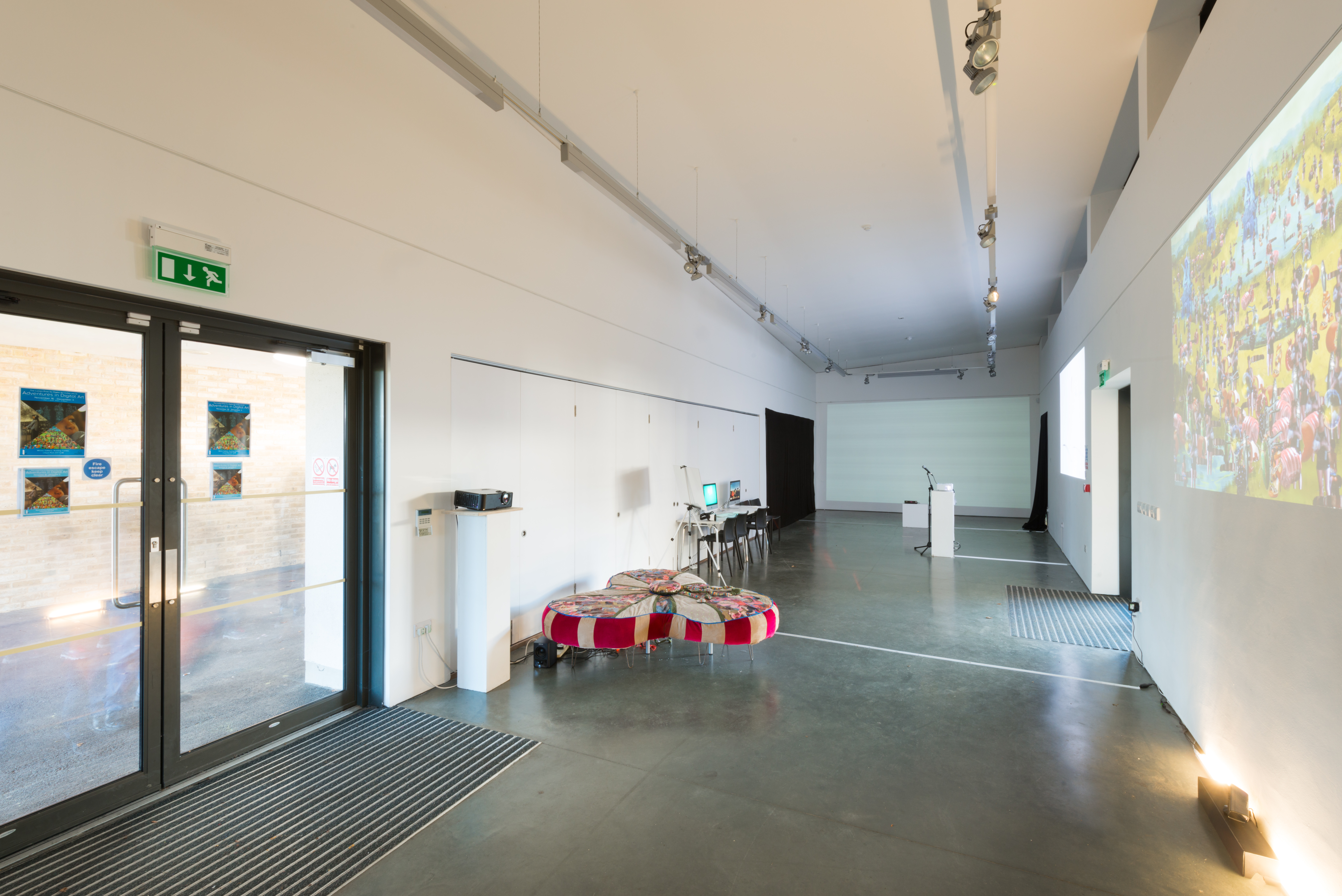 Whole Venue - g2r25p54hee.jpg