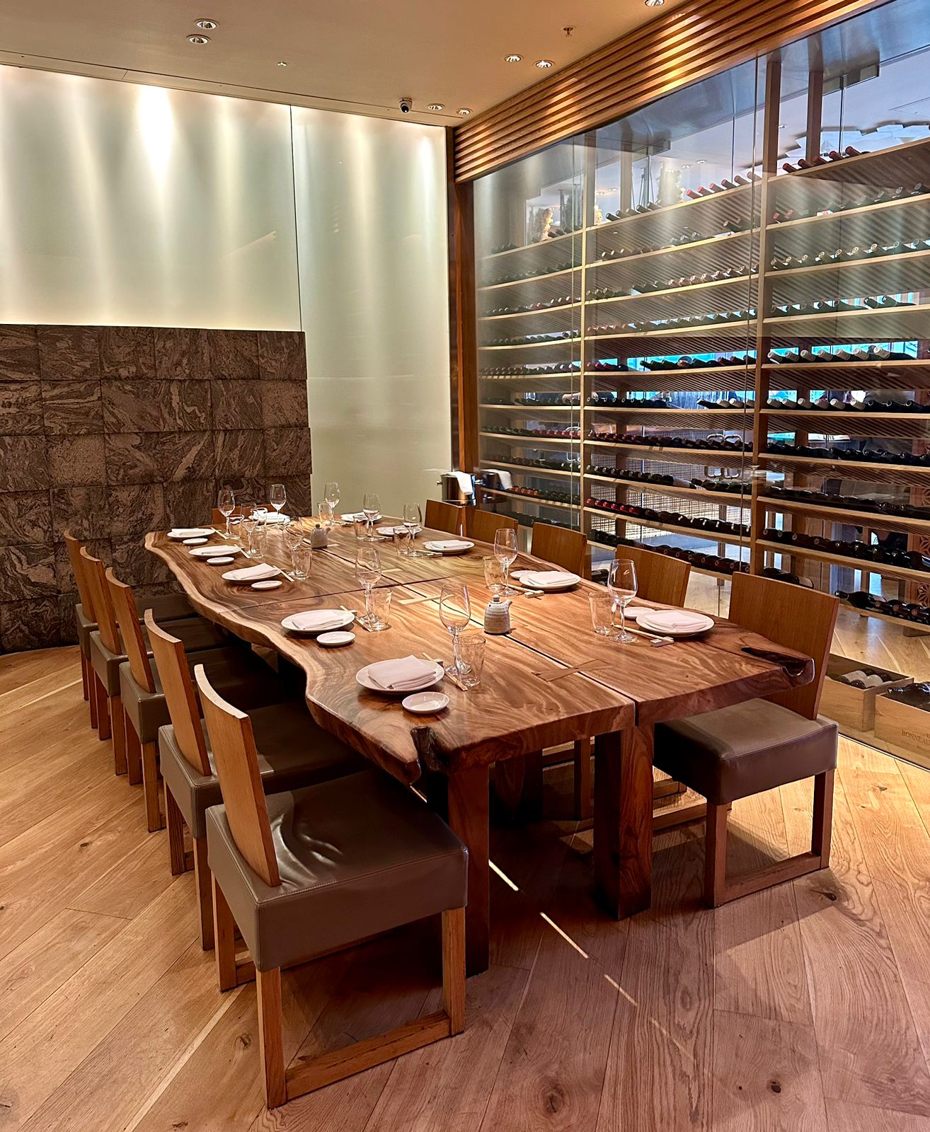 Lounge - s4lwab1lezp.JPG