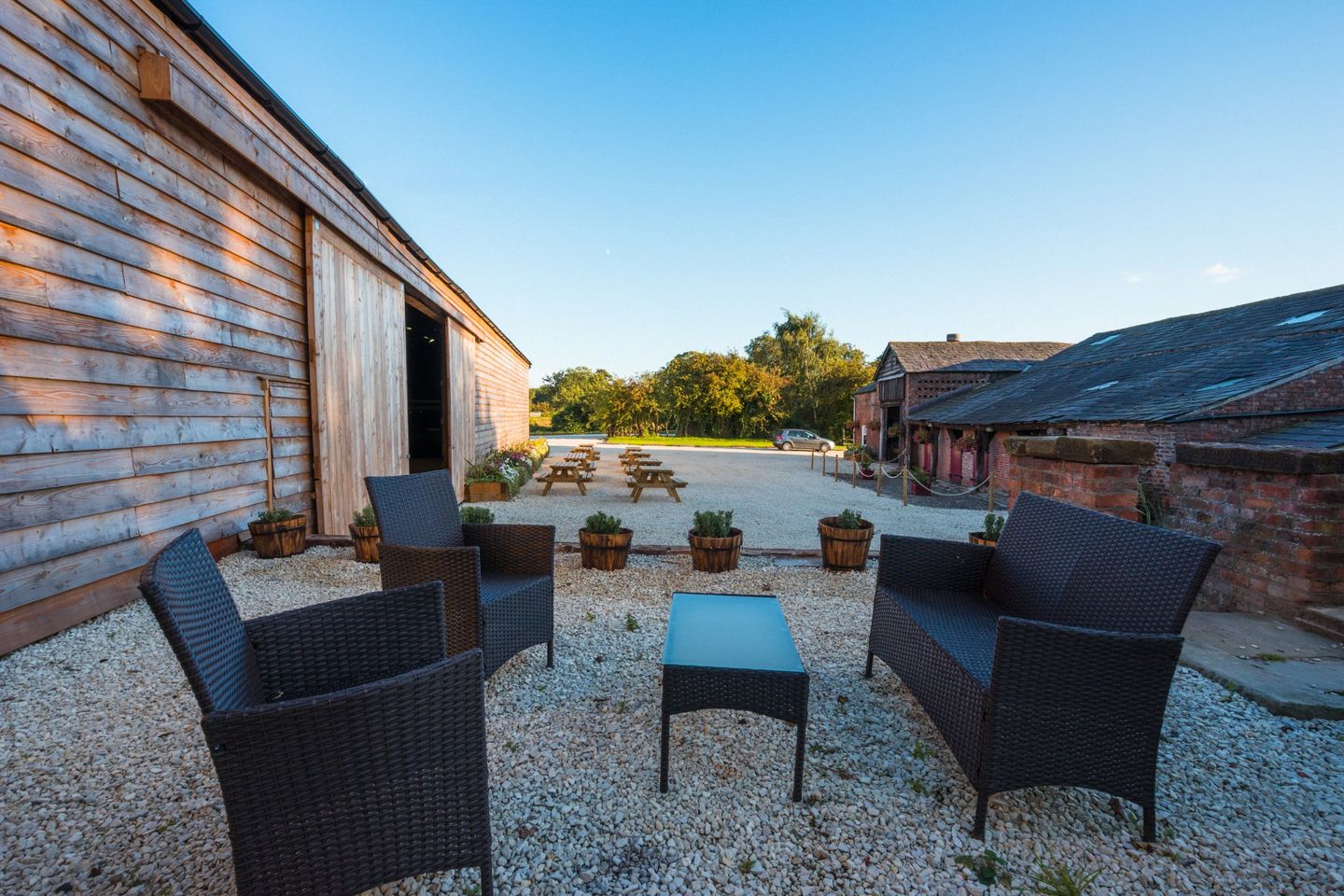 Stock Farm Barn - 5xjoadov0a4.jpg