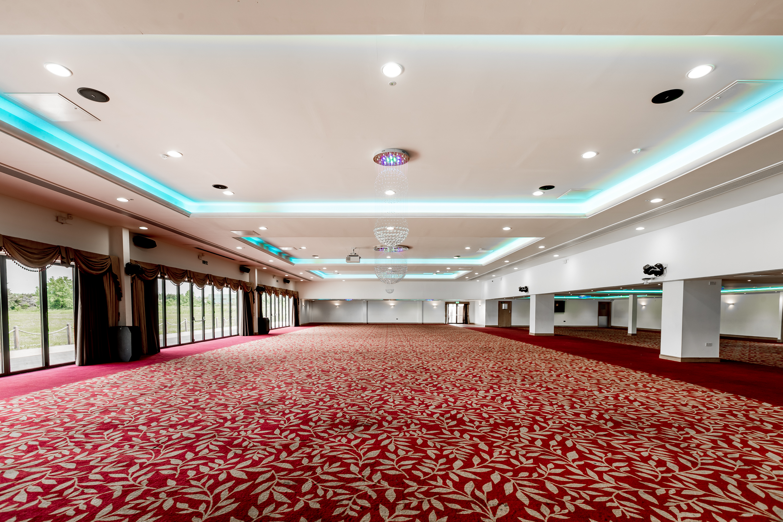 The Ballroom - bauo2gycdpb.jpg