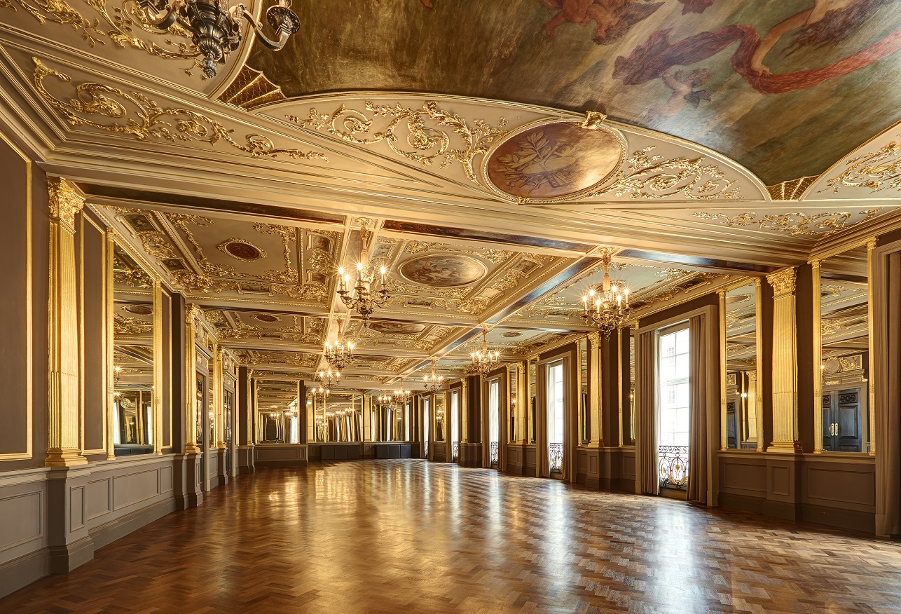 Pompadour Ballroom - b1vefaqgb5z.jpg
