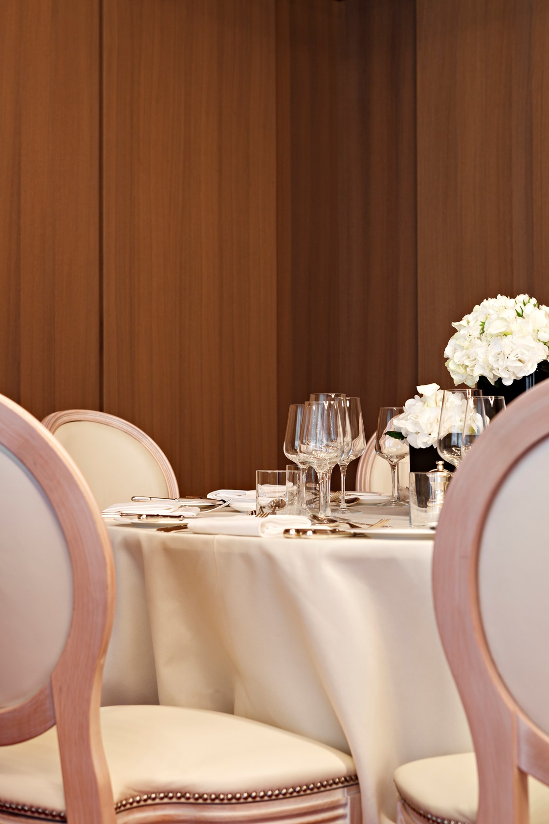 Mayfair - ogwwqxmshuc.jpg