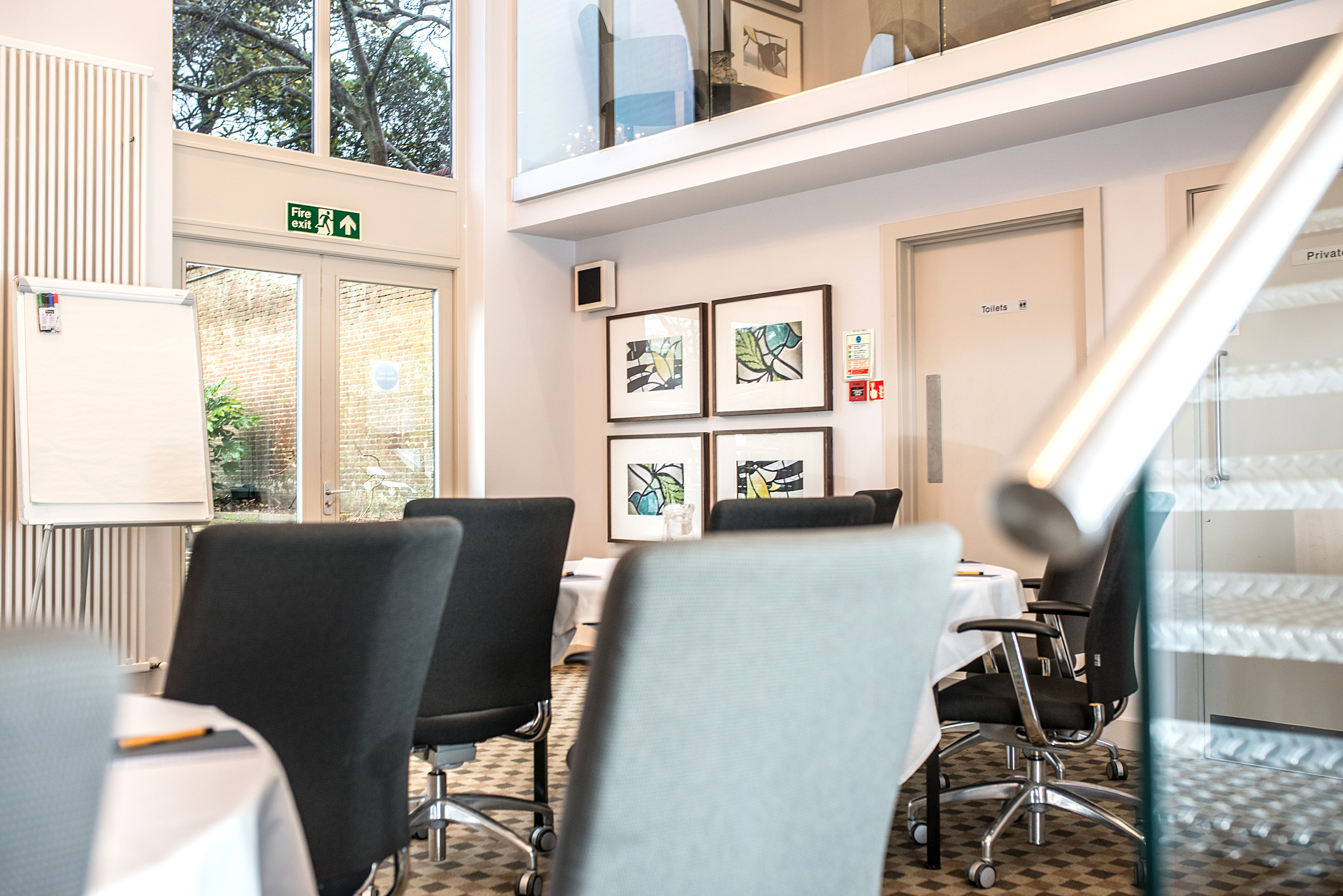 The Court - tnkrtks33je.jpg