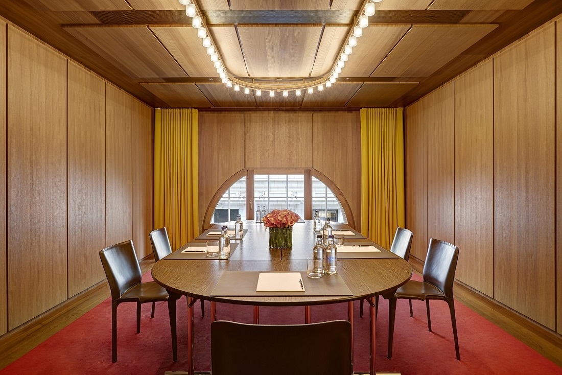 Nicols - 0zru432ouzb.jpg