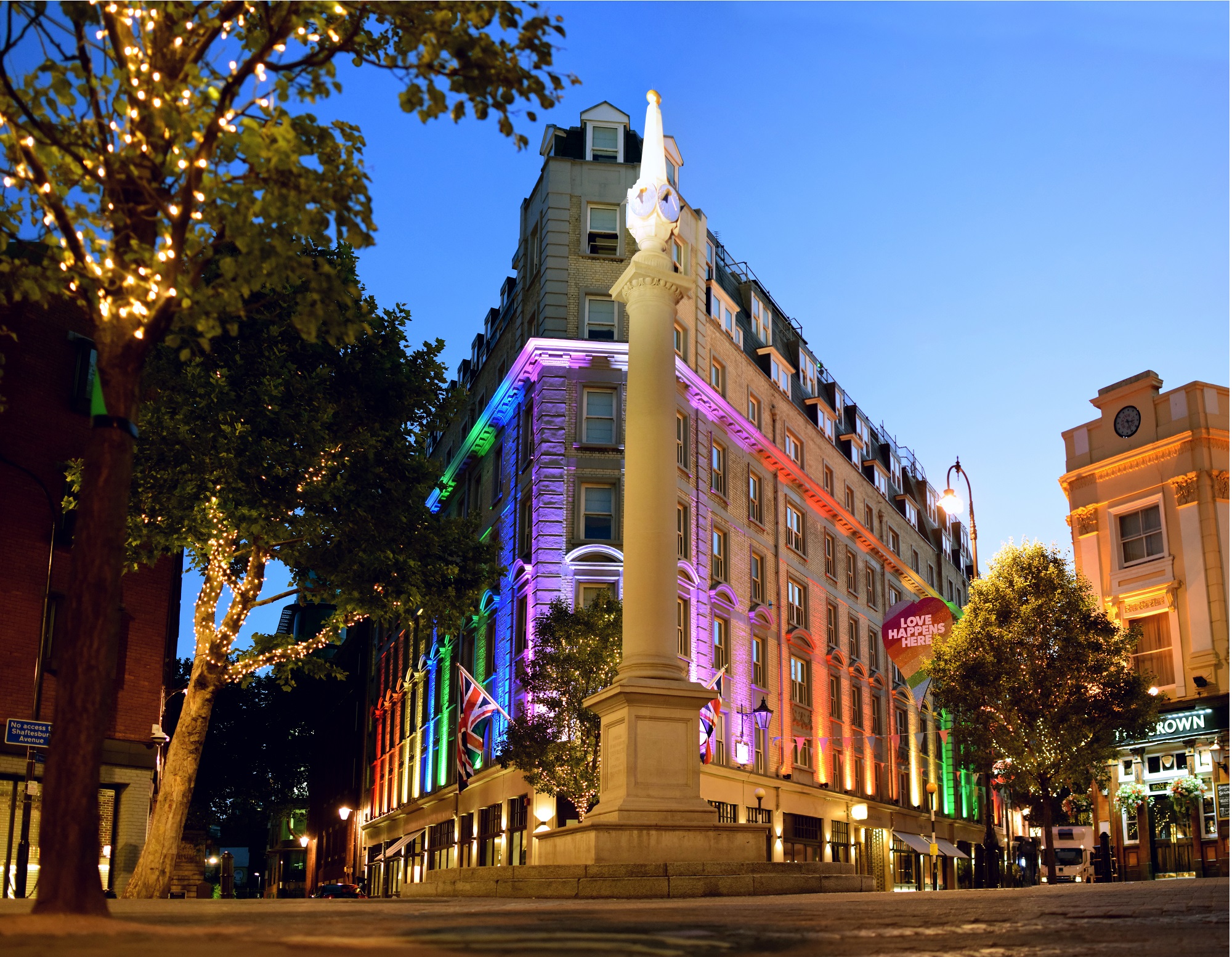 The Lounge - h5watld5e3i.jpg