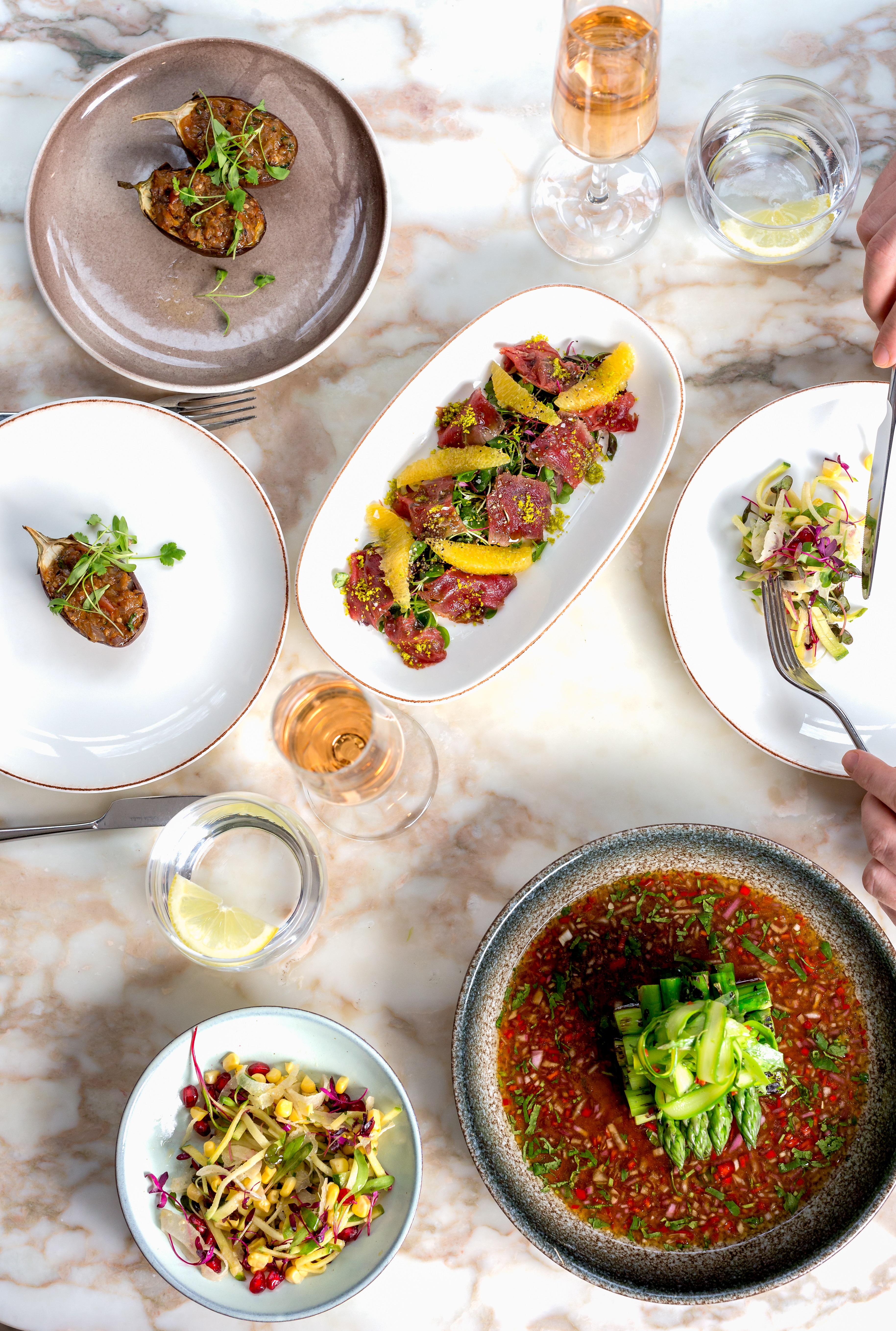 The Lounge - zdkwtjvidtp.jpg