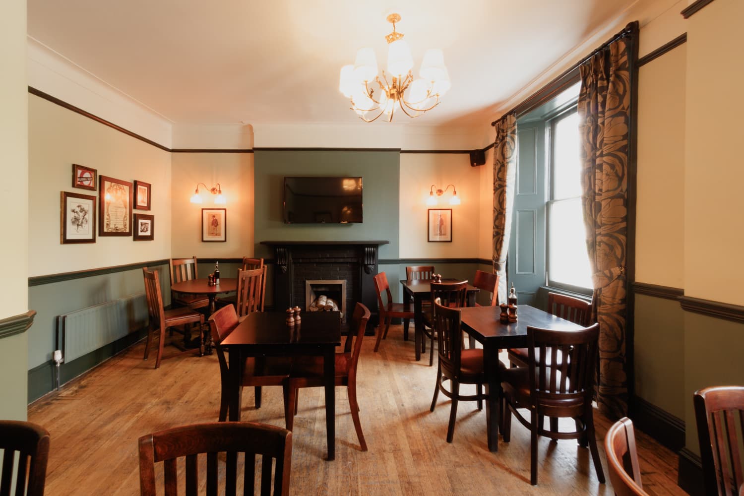 The Perseverance dining room: upscale private board meeting and event space with natural light.