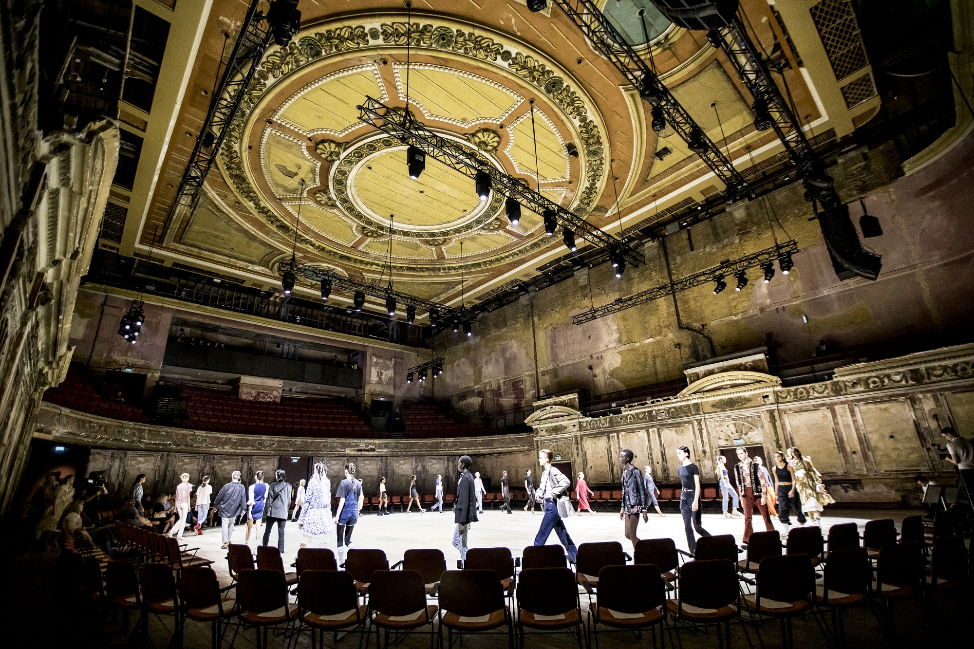 Victorian Theatre  - ltp4ufa1ezx.jpg