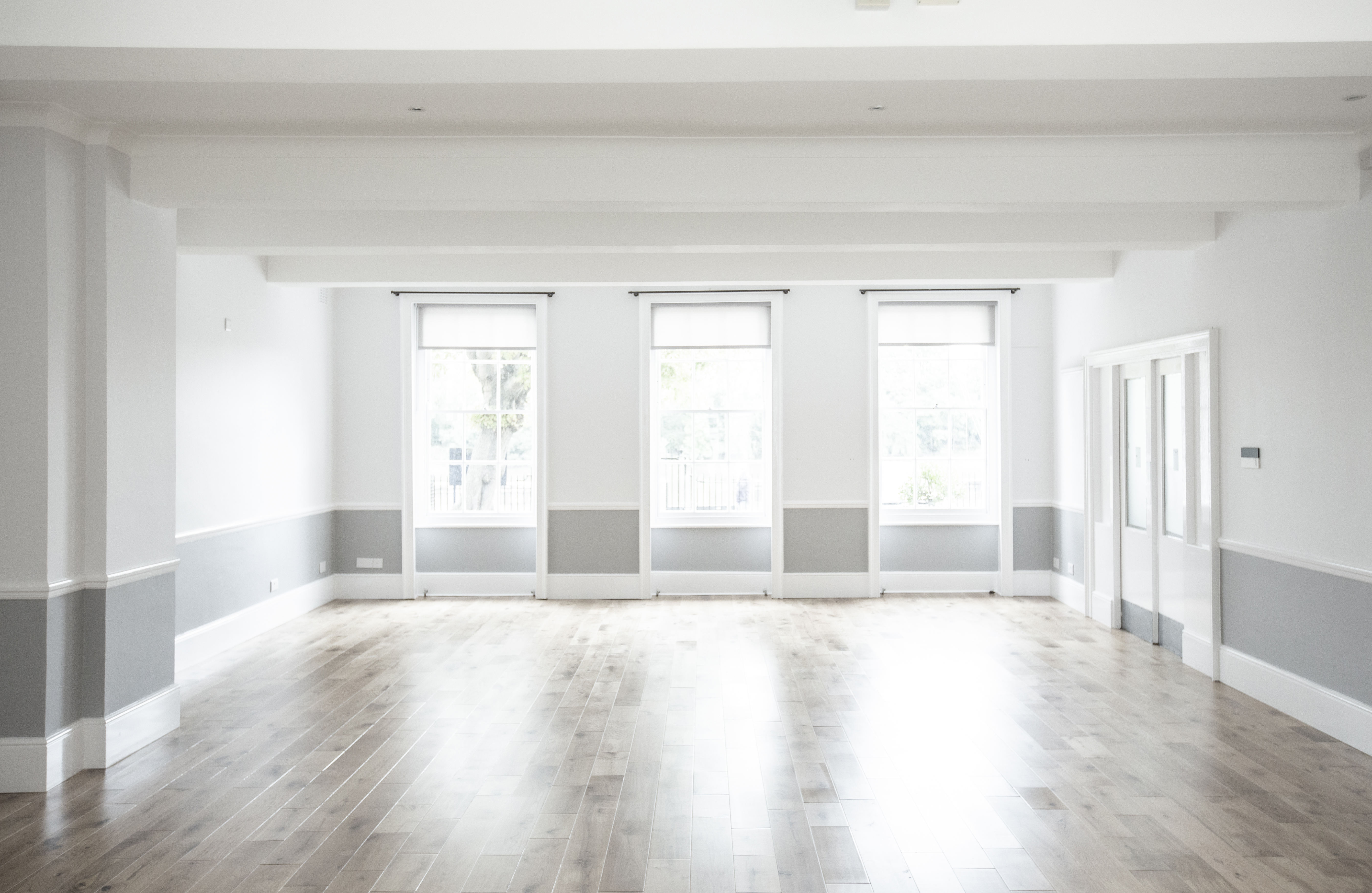 Ballroom - 0v3pbsqy33m.JPG