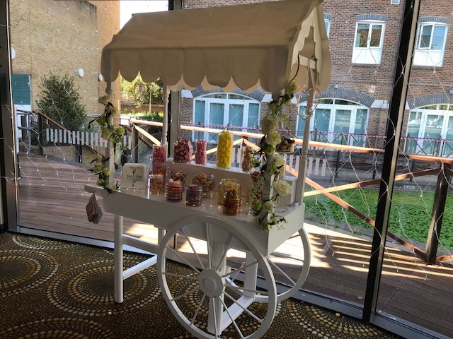 The Waterfront Suite - jcyxleg024y.jpg