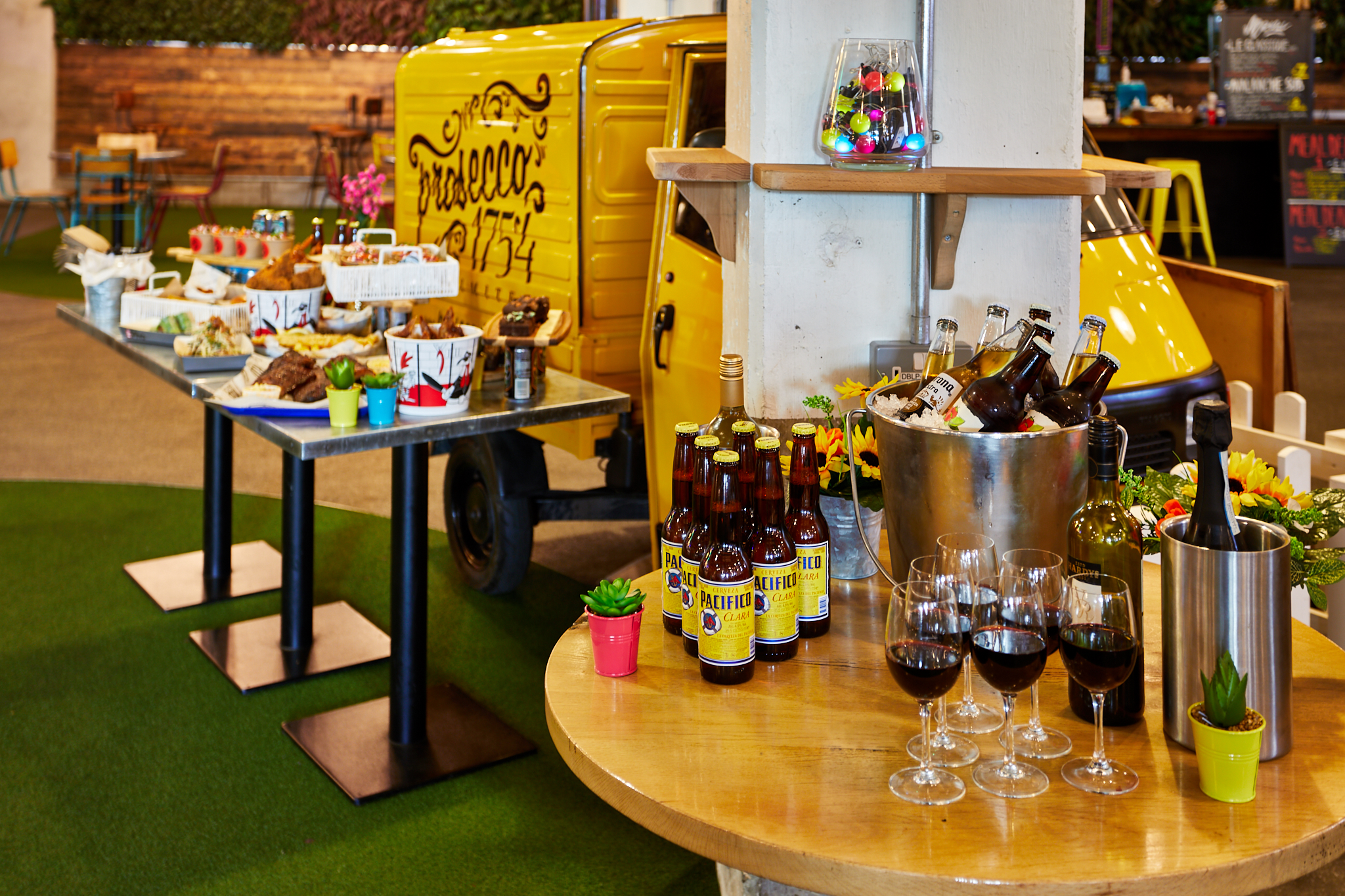 Urban Park, Street Zone & Bar Lounge - ezcqd1mg0wd.jpg