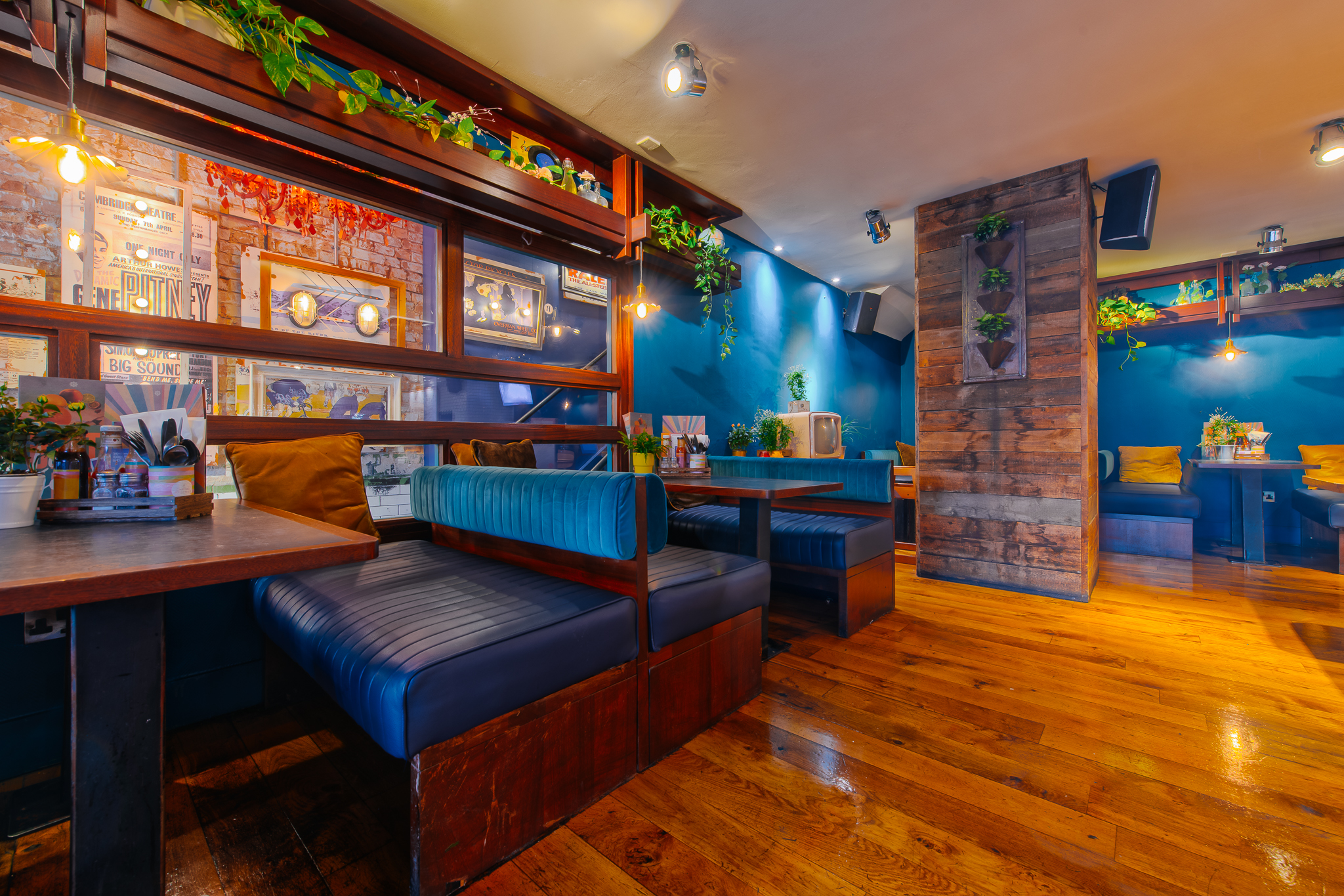 Stylish Main Bar in Revolution Cambridge, perfect for intimate meetings and events.