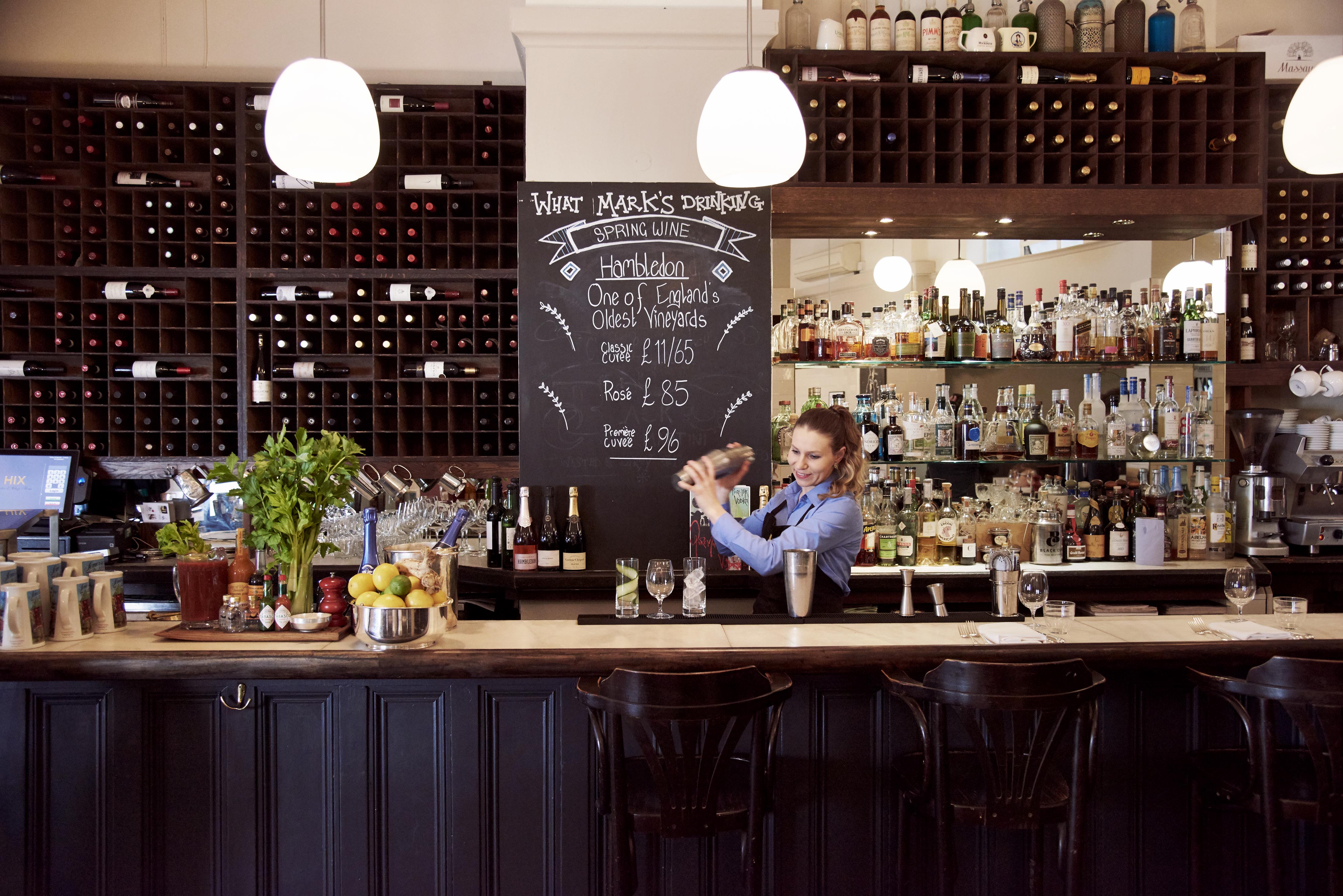 Stylish bar at HIX Oyster & Chop House, perfect for networking events and gatherings.