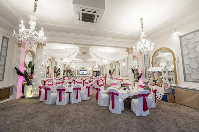 Ballroom - f3dc3365-dfcf-4f94-8820-fa5d6cd6df38.jpg