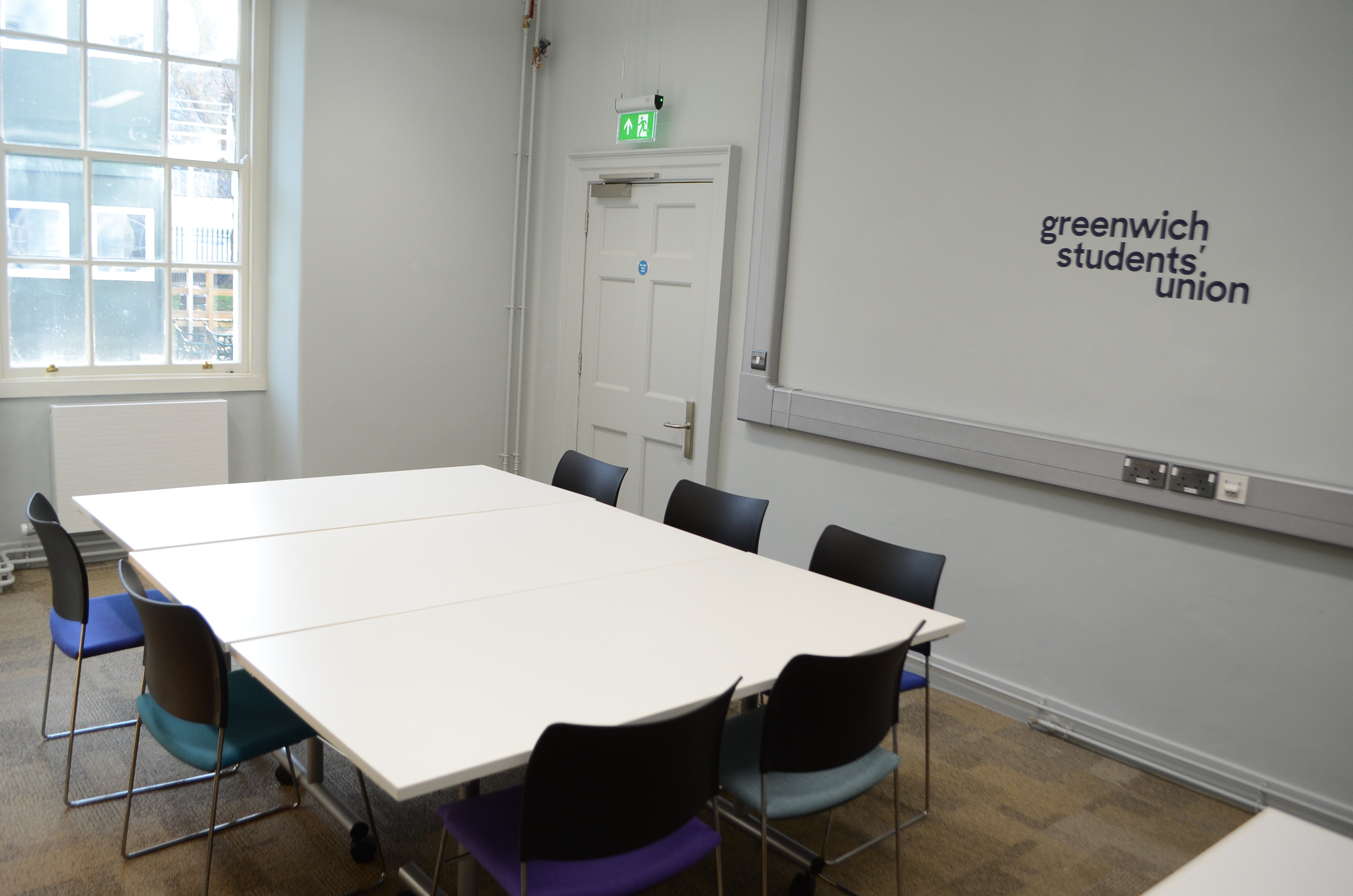 Medium Meeting Room in Dreadnought with large table, ideal for workshops and discussions.