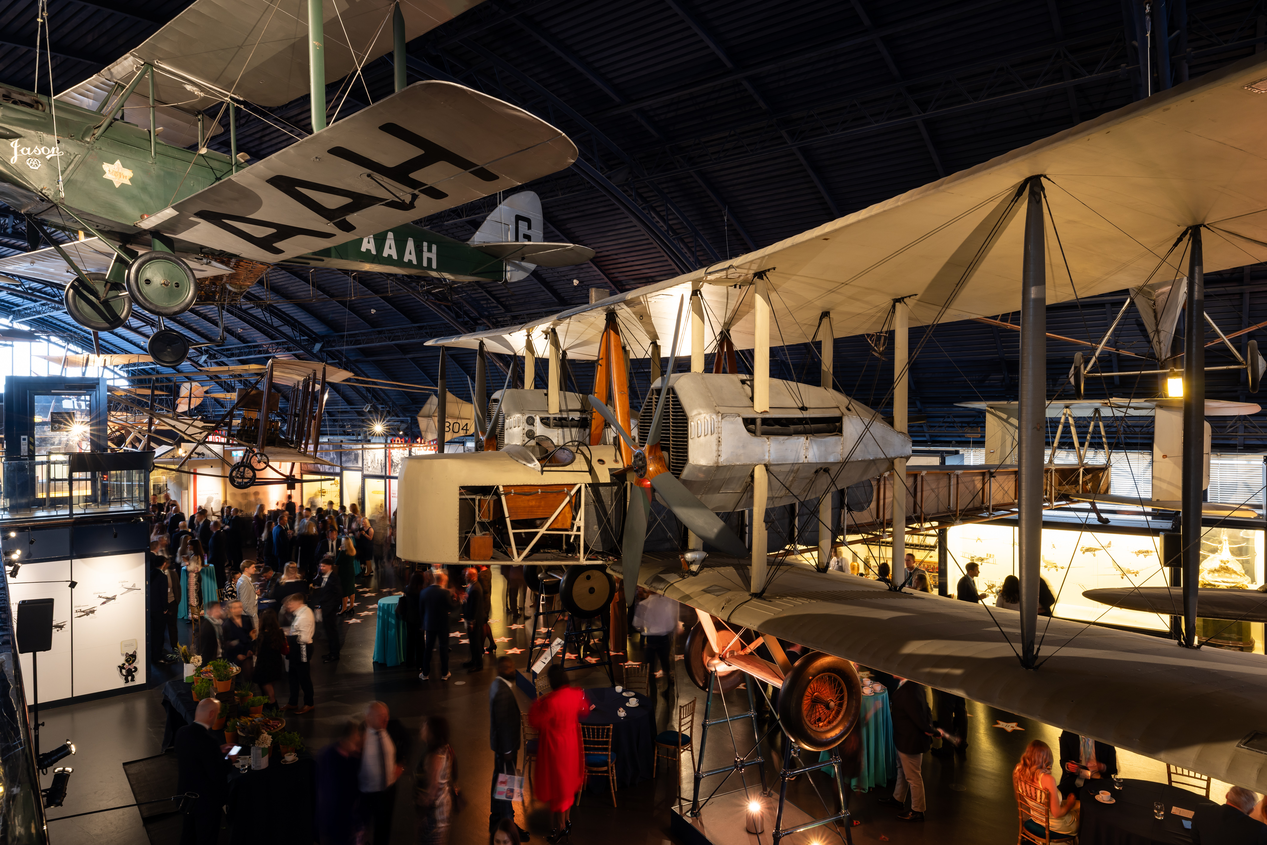 Flight - 21a0b969-25a0-4175-8398-5e948a9c3288.jpg