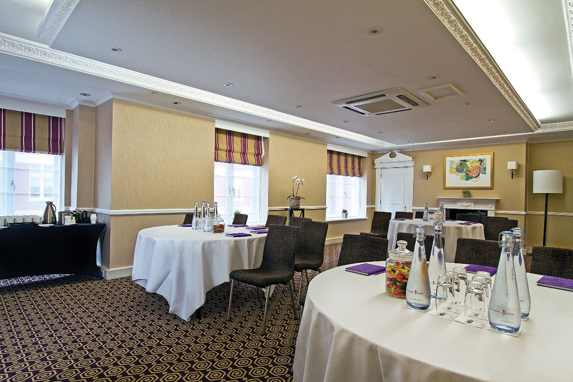 Marlborough Suite at St Ermin’s Hotel, elegant meeting room for corporate events.