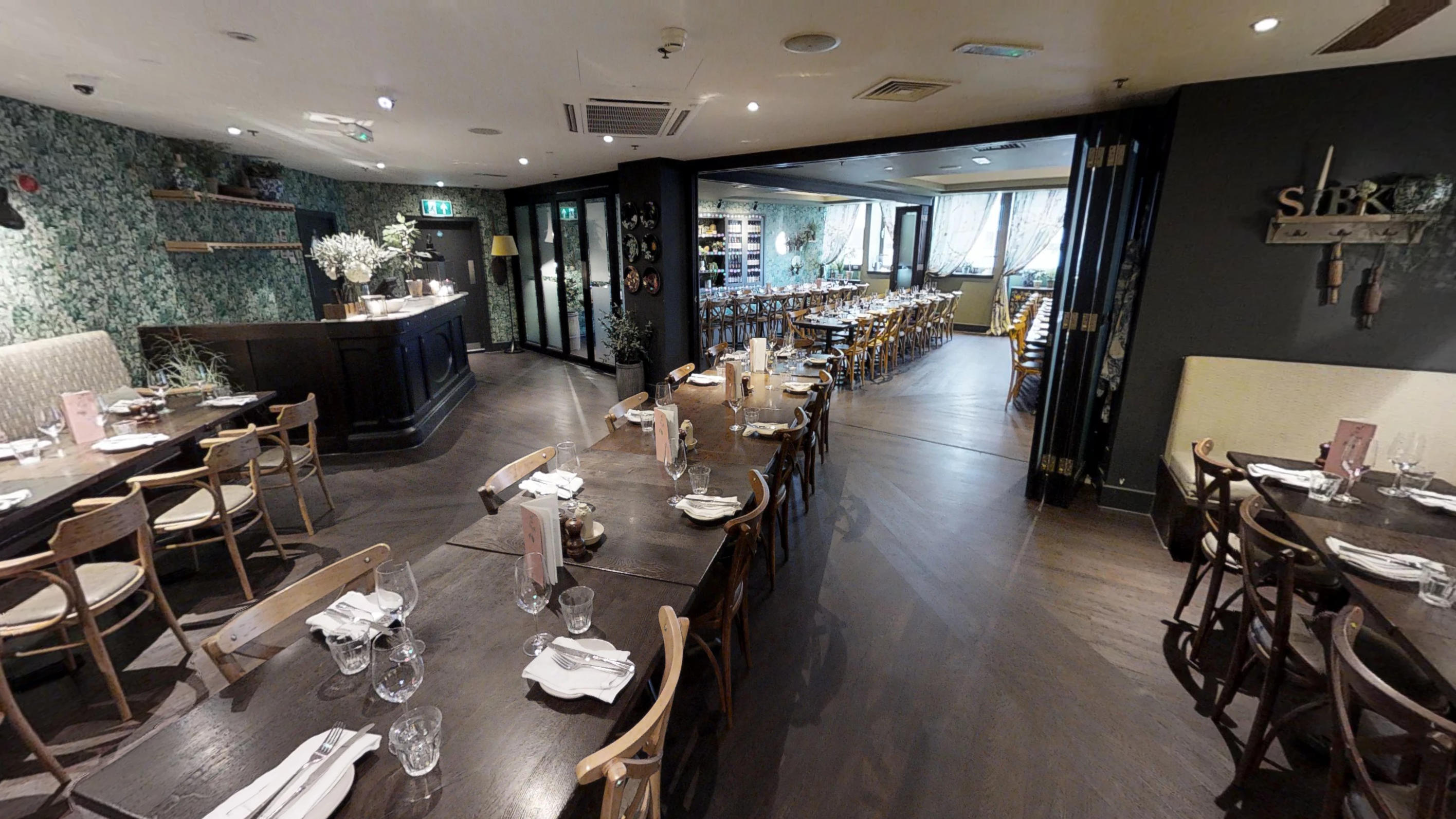 Deluxe private room at Brasserie Blanc Southbank, ideal for events and gatherings.