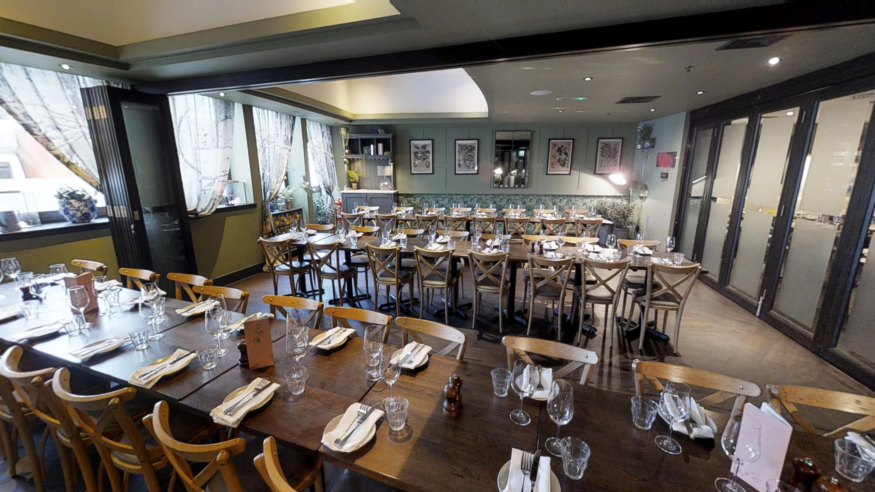 Deluxe private dining room at Brasserie Blanc Southbank, ideal for corporate events and gatherings.