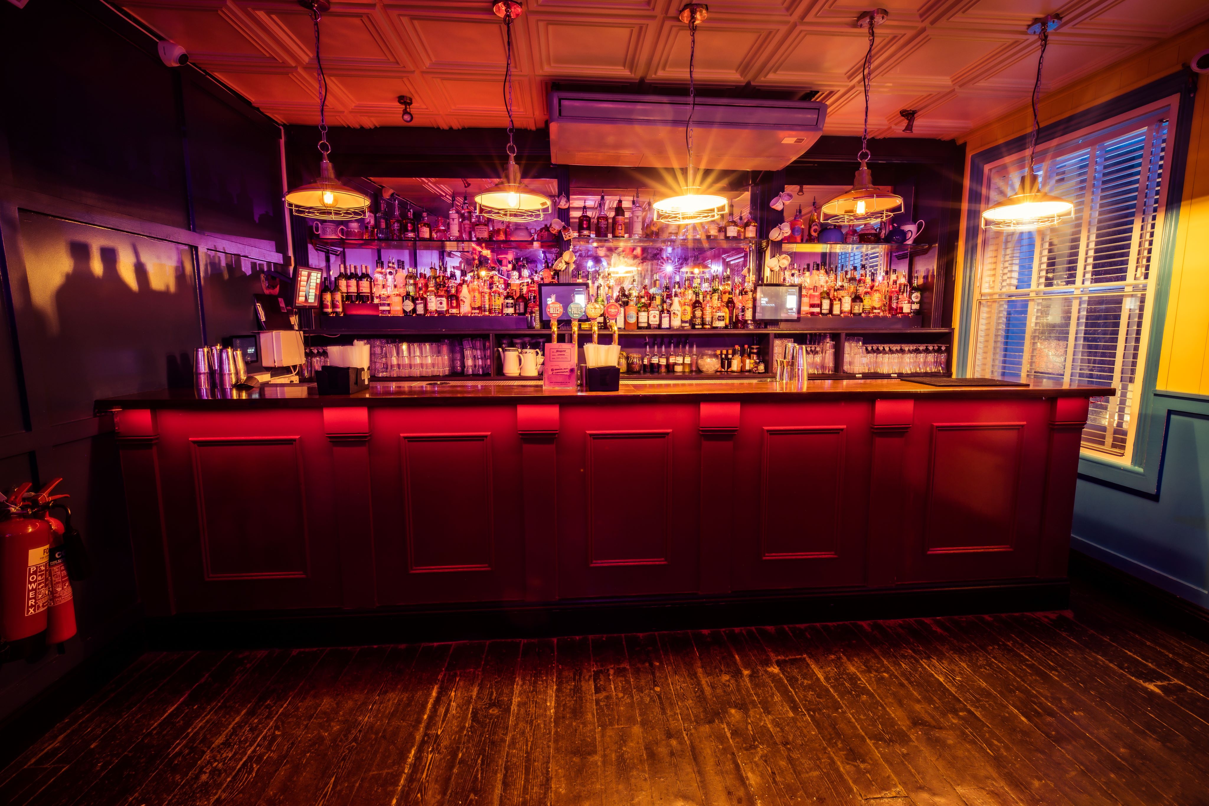 Stylish bar in Simmons | Soho, perfect for networking events and cocktail parties.