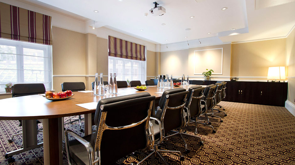Waterloo Suite at St Ermin’s Hotel, modern meeting room for corporate events.
