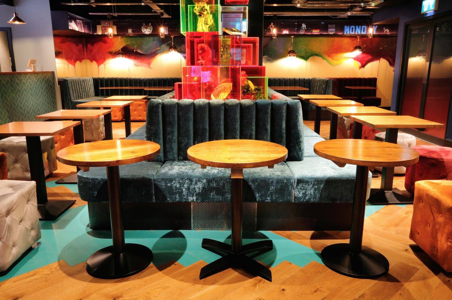 Bar Area - cmj1lzxdjg0.jpg