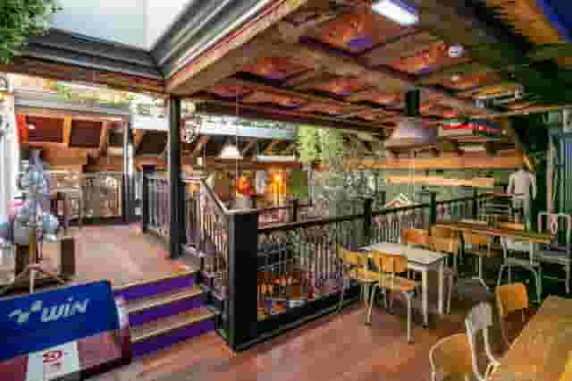 Private Mezzanine