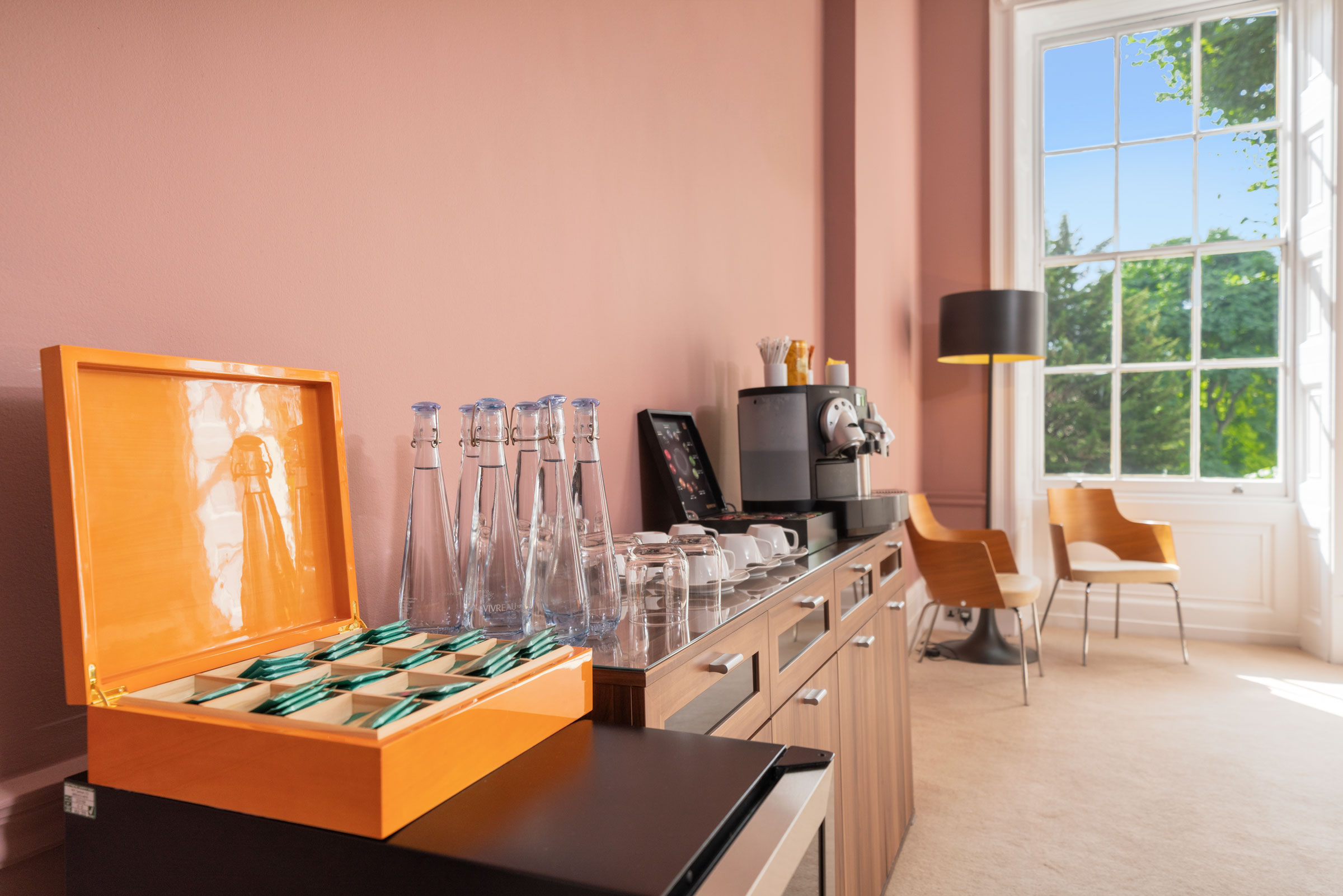 Russell Square Meeting room  - mdt1qlybelo.jpg