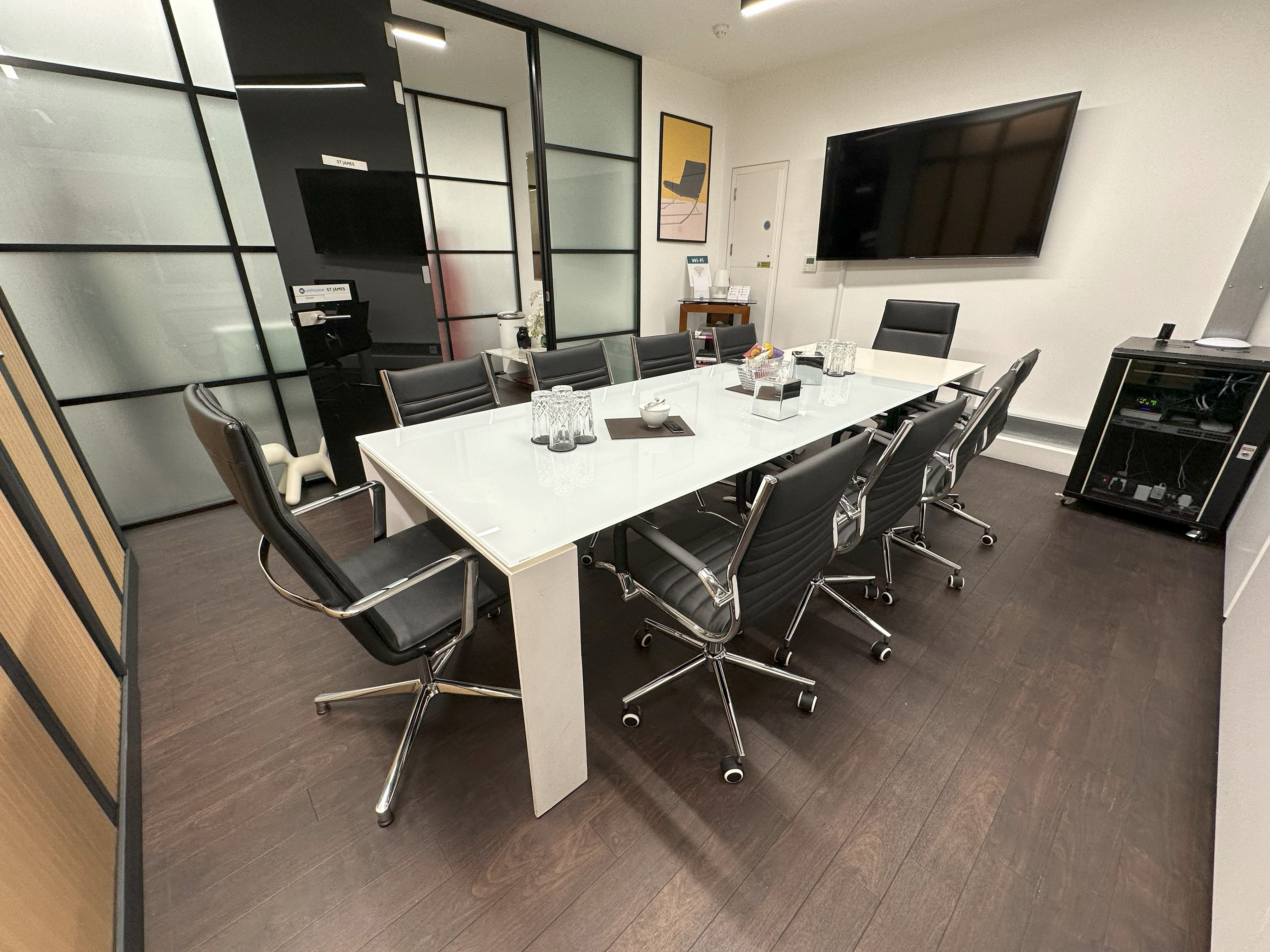 The St James's Room - ieutztsonpz.jpeg