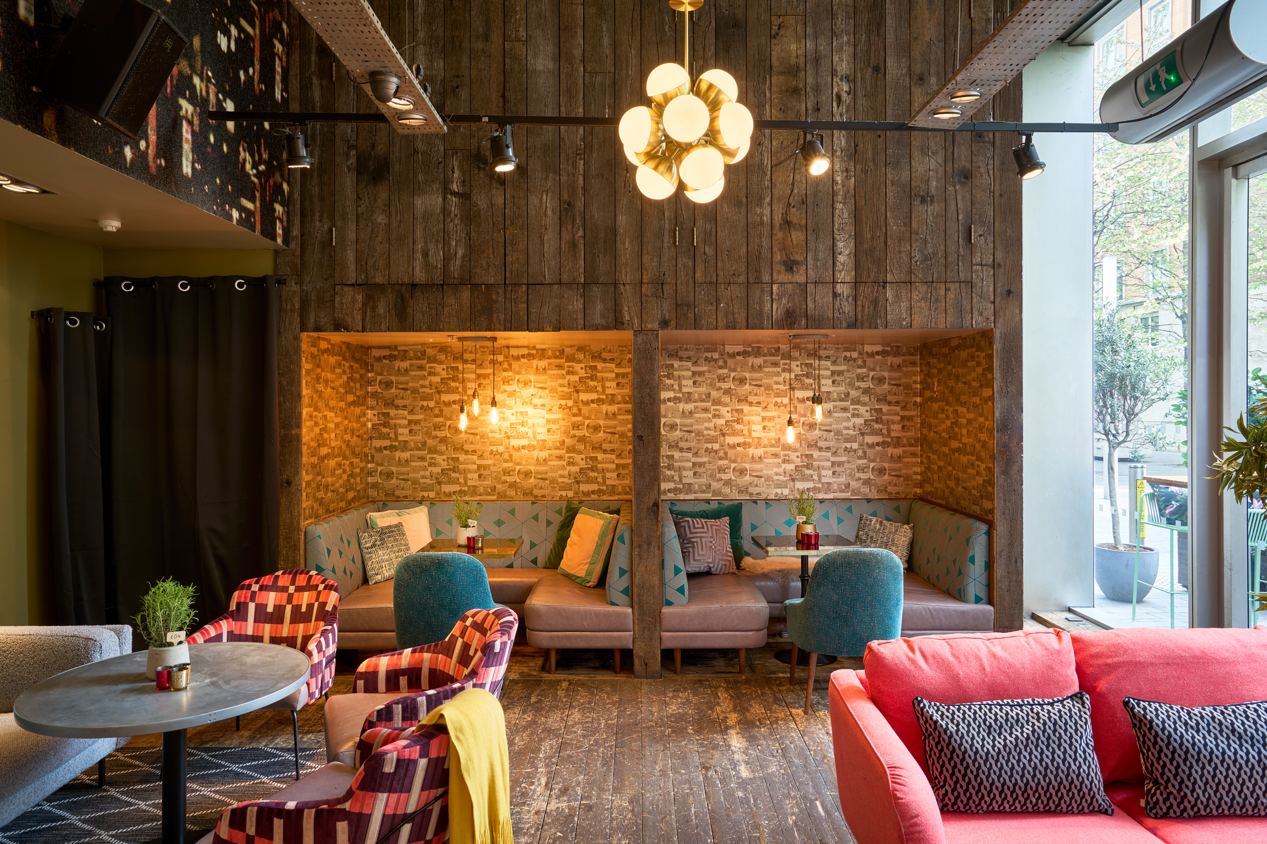 Full Venue - vetkrv5jy2m.jpg