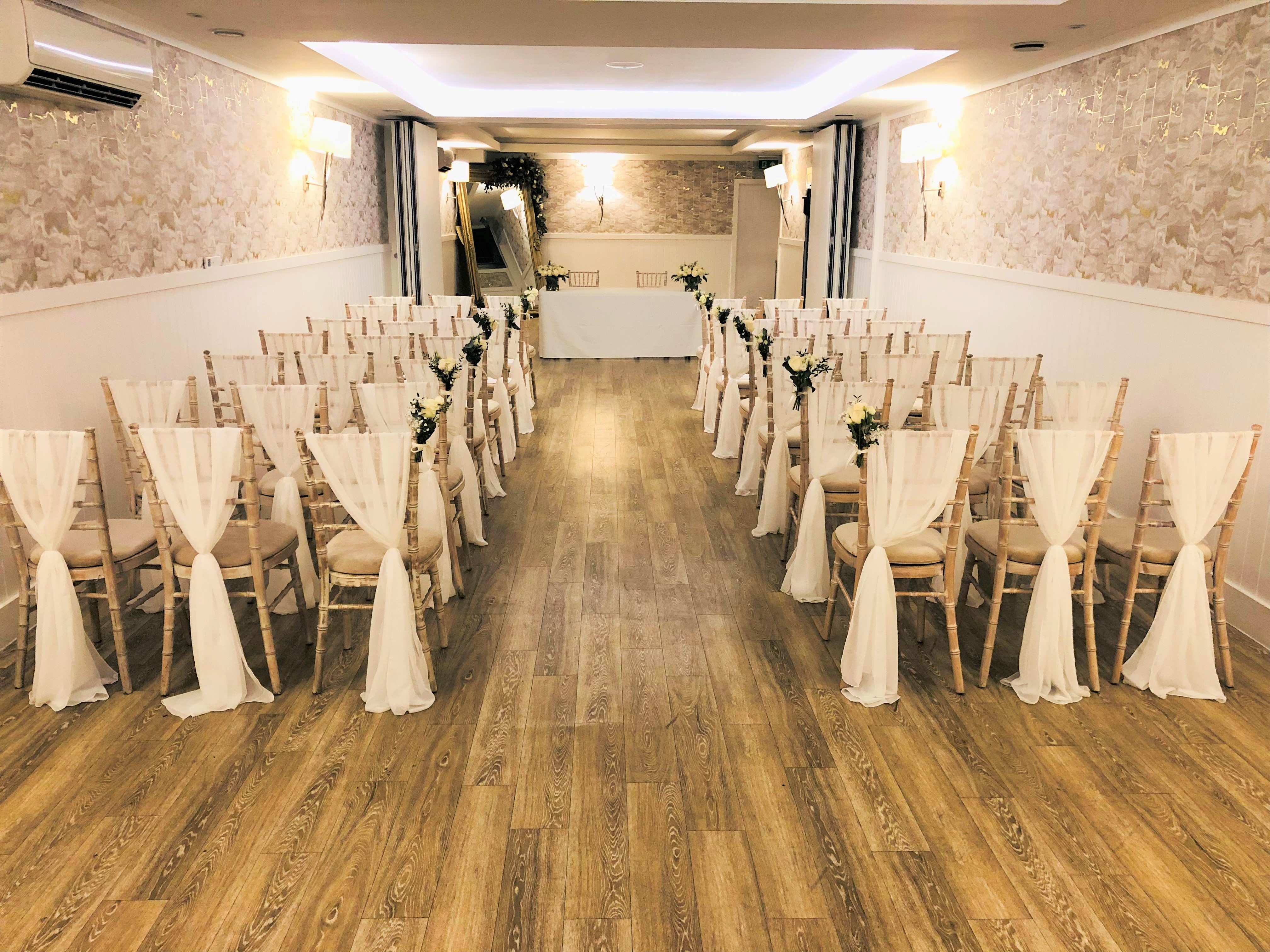 The Vaults - 4j3xjj3wyzc.jpg