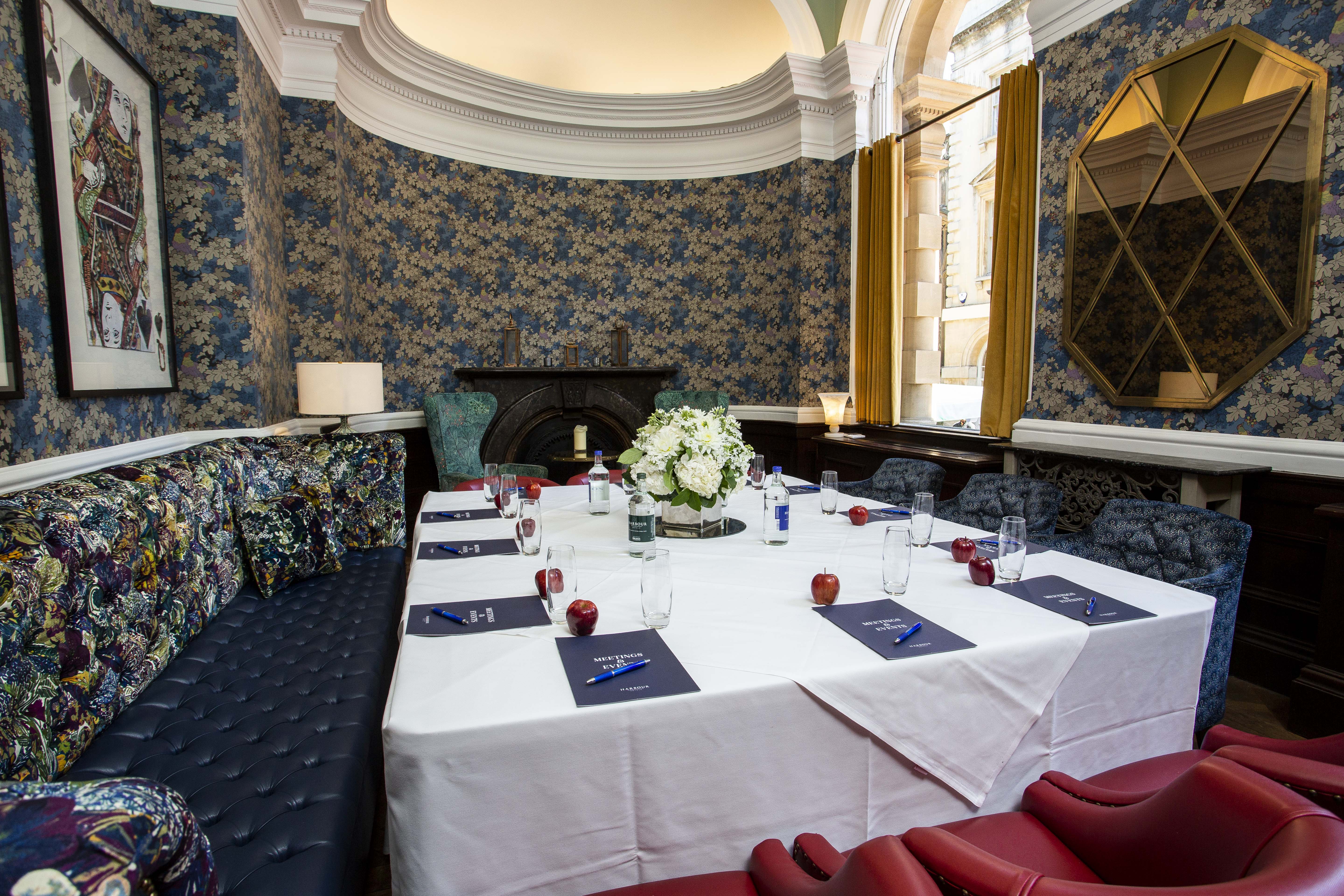 Elegant meeting space in The Blue Room, Bristol Harbour Hotel for corporate events.