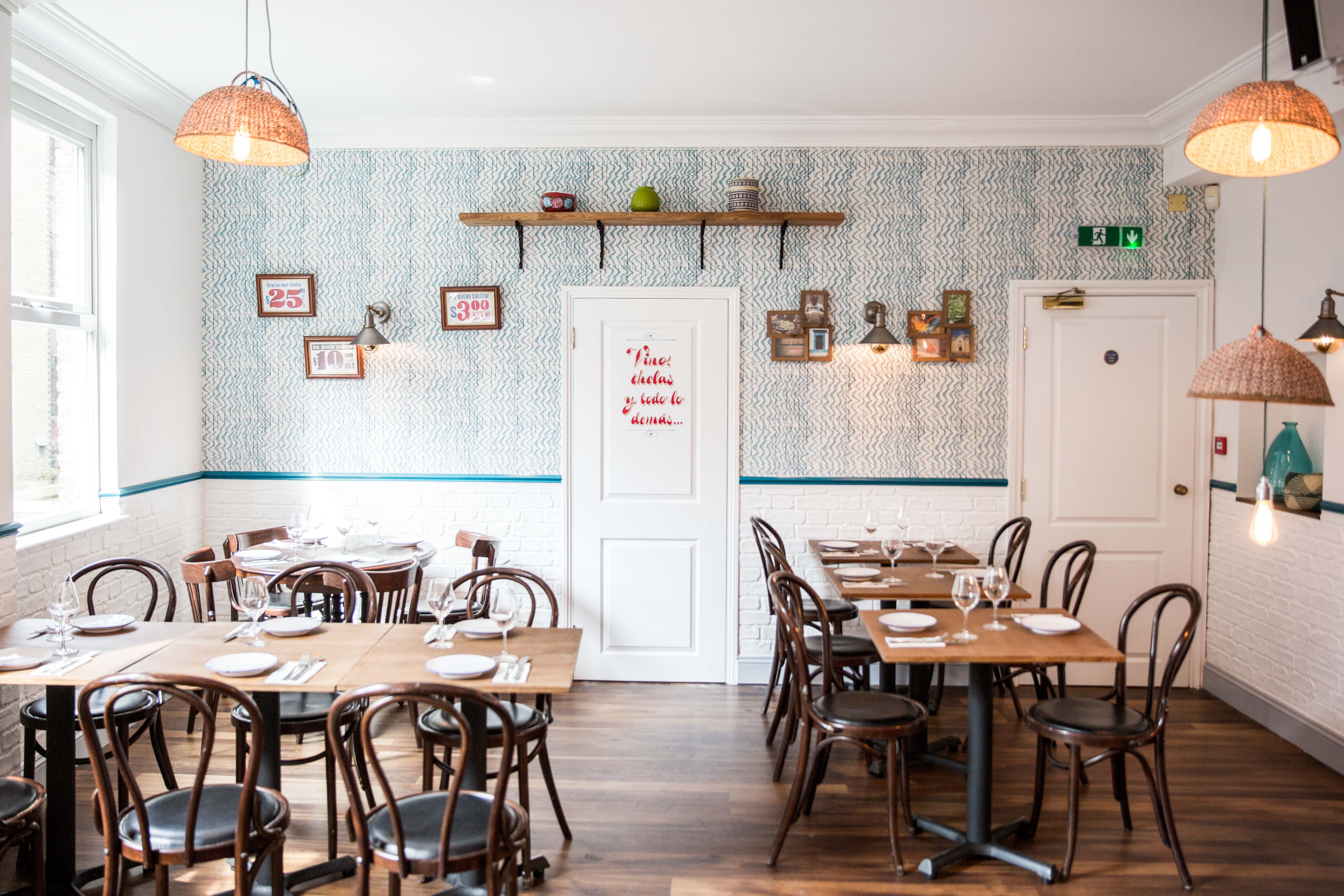 Agave dining room with rustic decor, perfect for intimate gatherings and corporate events.