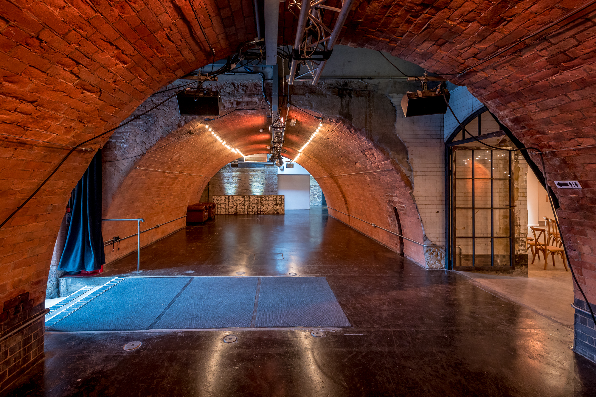 Whole Venue - f1rcm5tdb3d.jpg