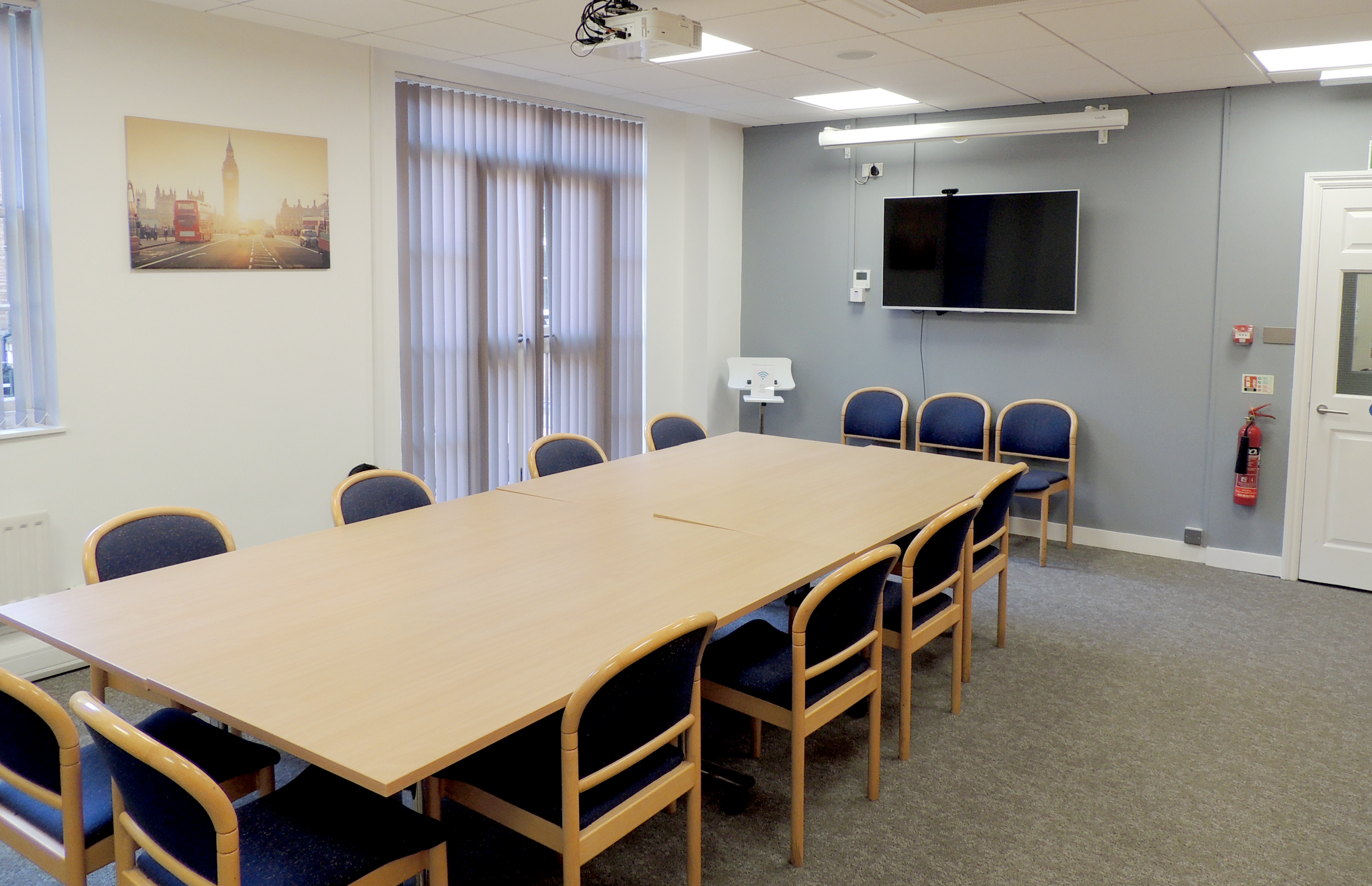 Meeting room with large table and natural light for collaborative events in Bath Place.