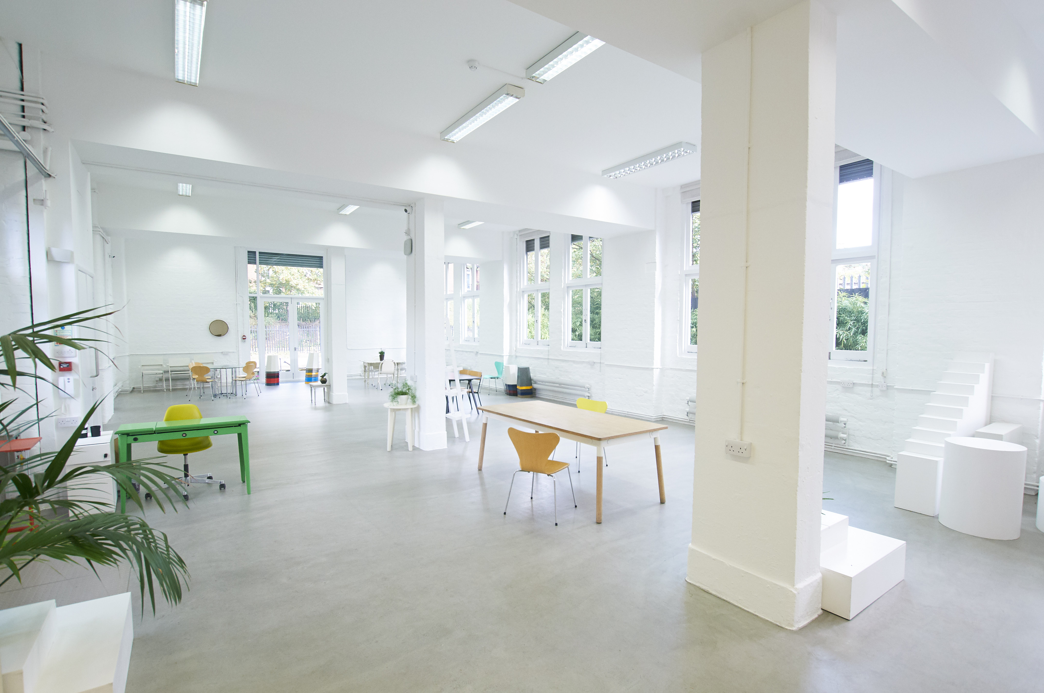 Bright, spacious Regents Canal Showroom venue for meetings and workshops.