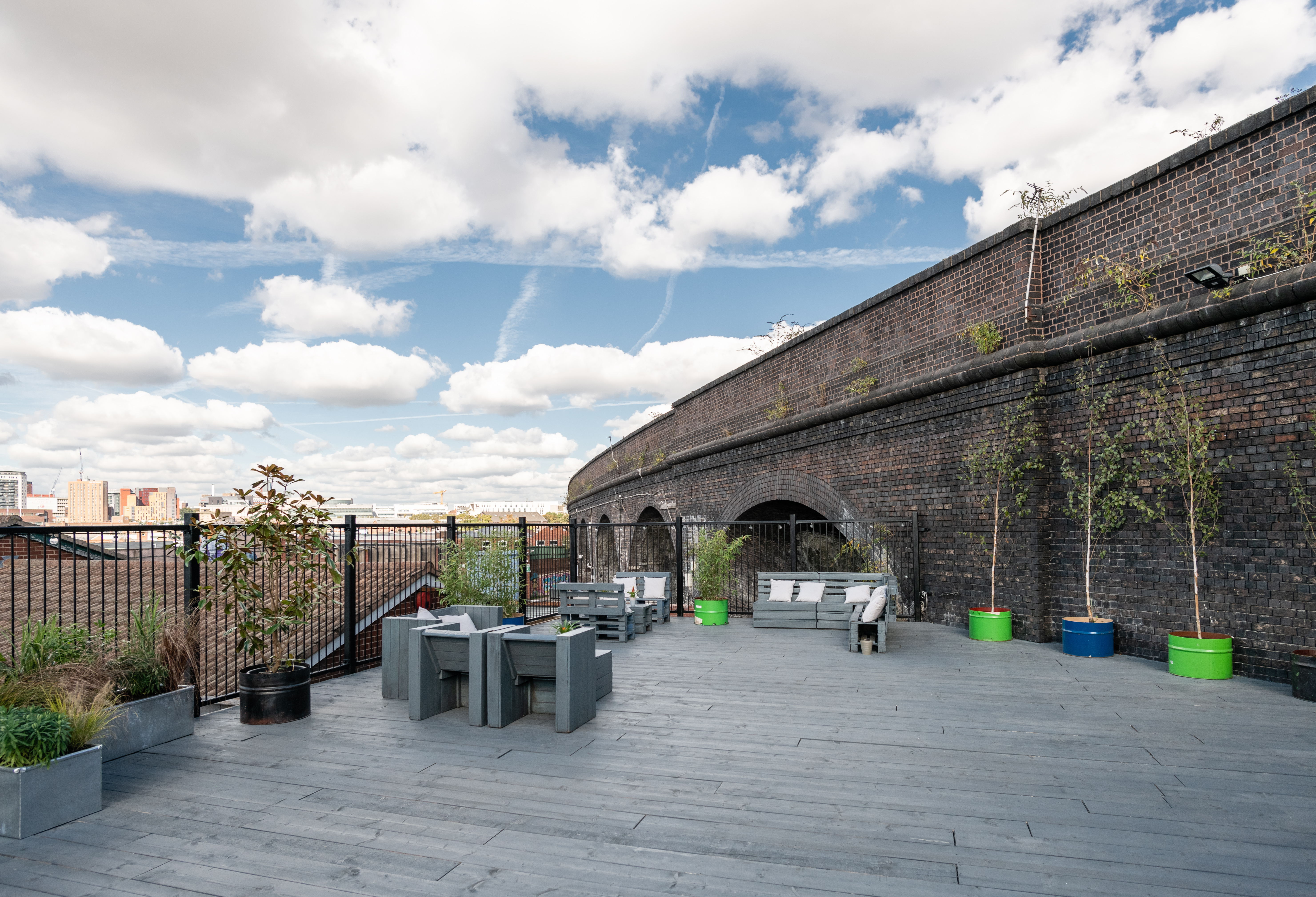 Roof Terrace - tzpszwwaycq.jpg